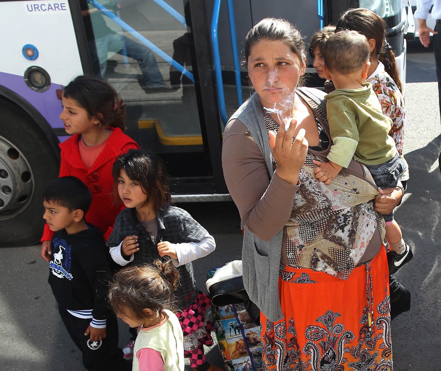 Френски министър: Ромите да се върнат в България и Румъния