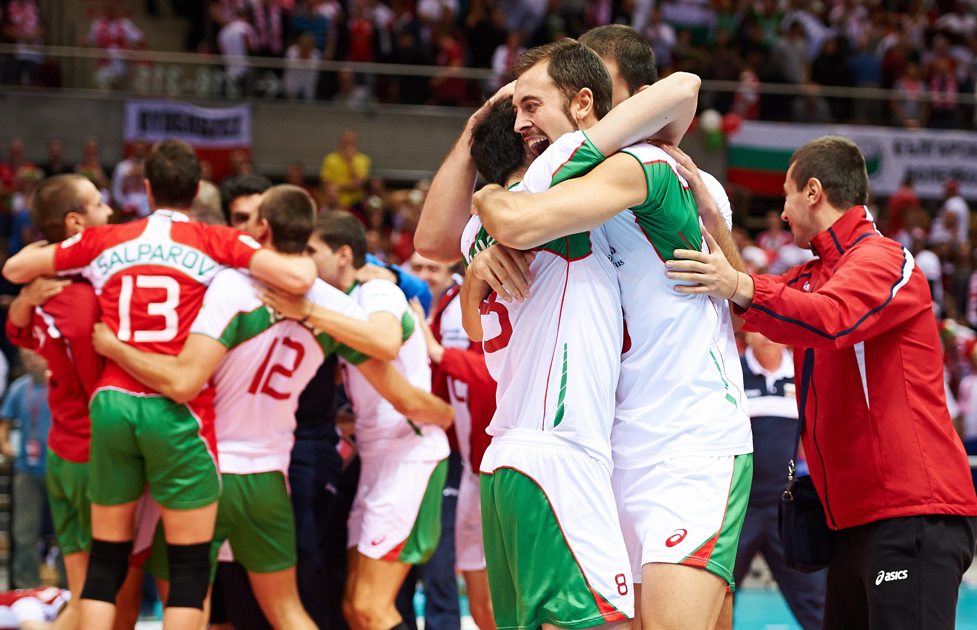 България е на 1/4-финал след драма срещу Полша