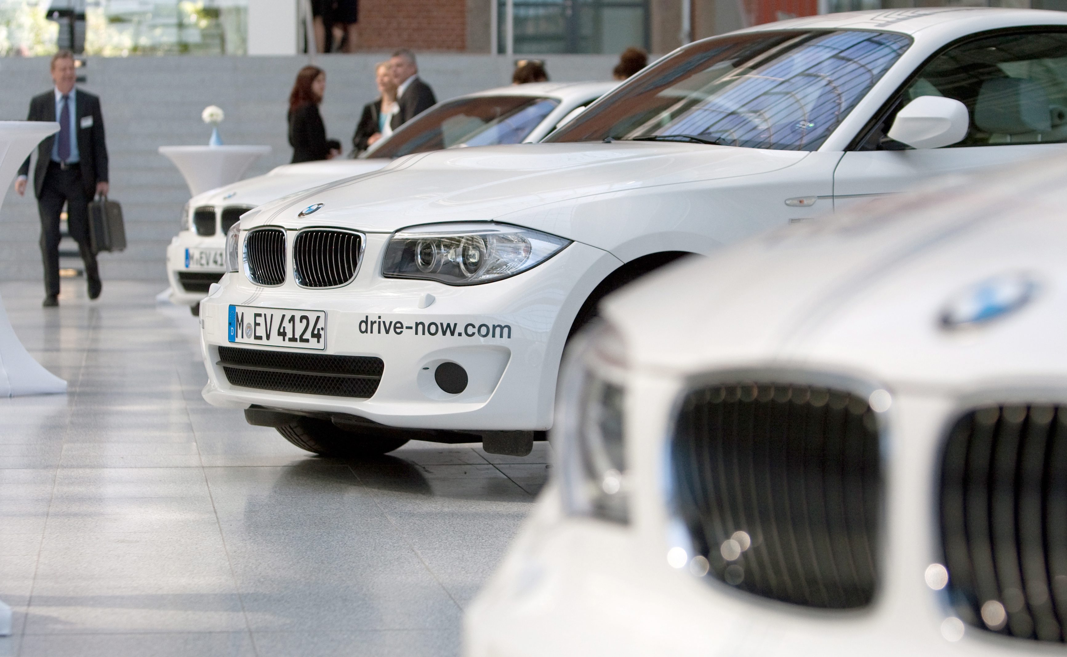 Германците купуват все повече бели коли