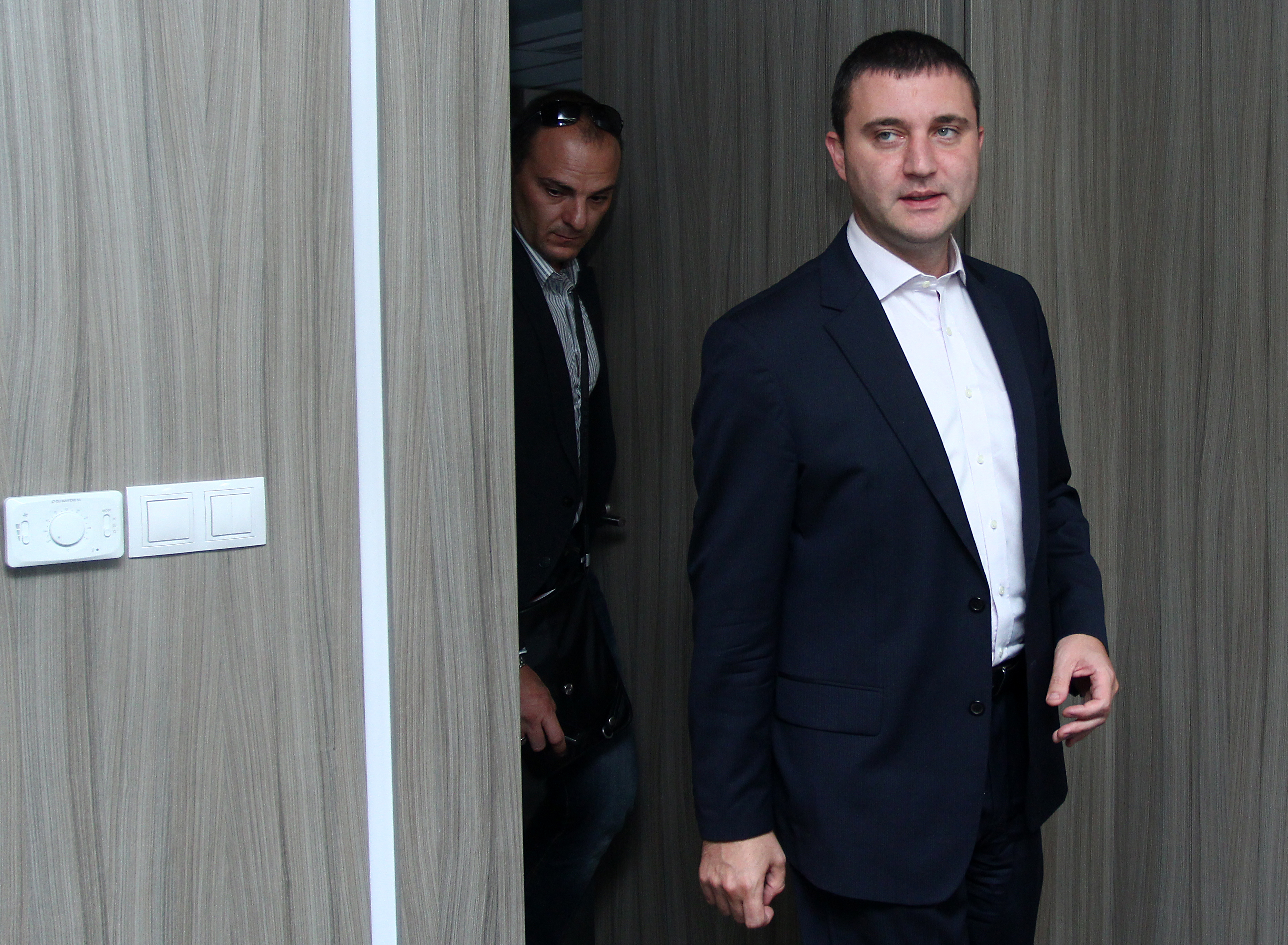 Горанов: Спекулация е, че Искров отива в Черноморската банка