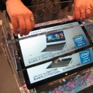 Fujitsu представя таблет с Windows 8, който работи под вода