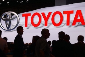 Toyota пуска масово автомобили с автоматично управление