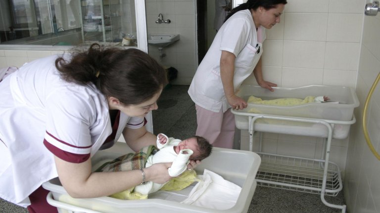 23 бебета за 24 часа в Майчин дом не са
