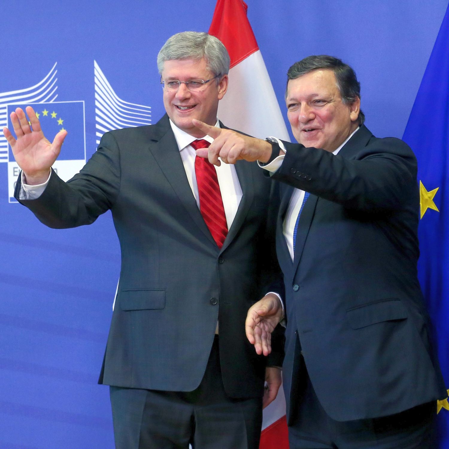 Новината за отпадането на канадските визи за чехи бе съобщена на пресконференция на Стивън Харпър и Жозе Барозу