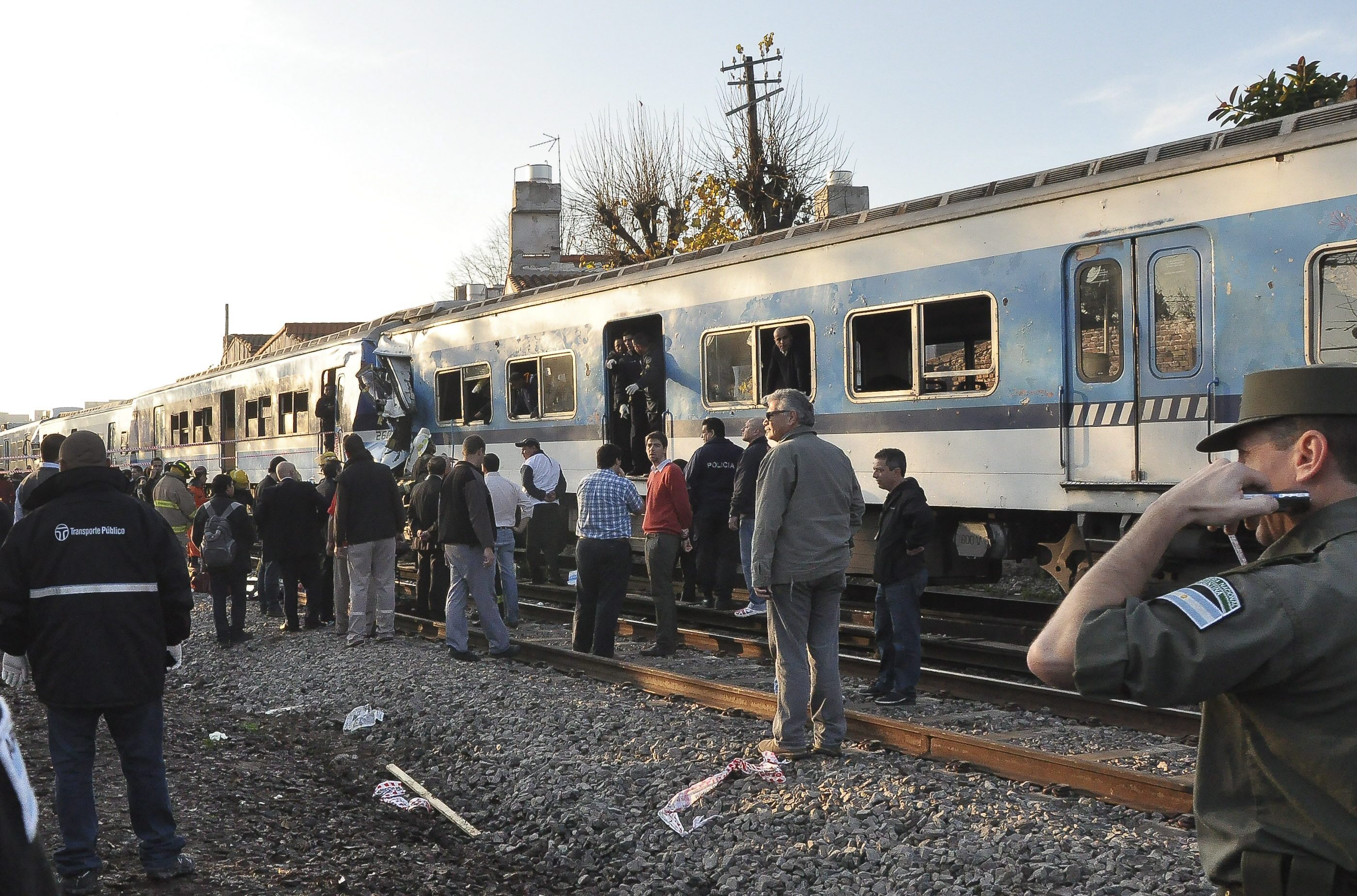 80 души са ранени при влакова катастрофа в Аржентина