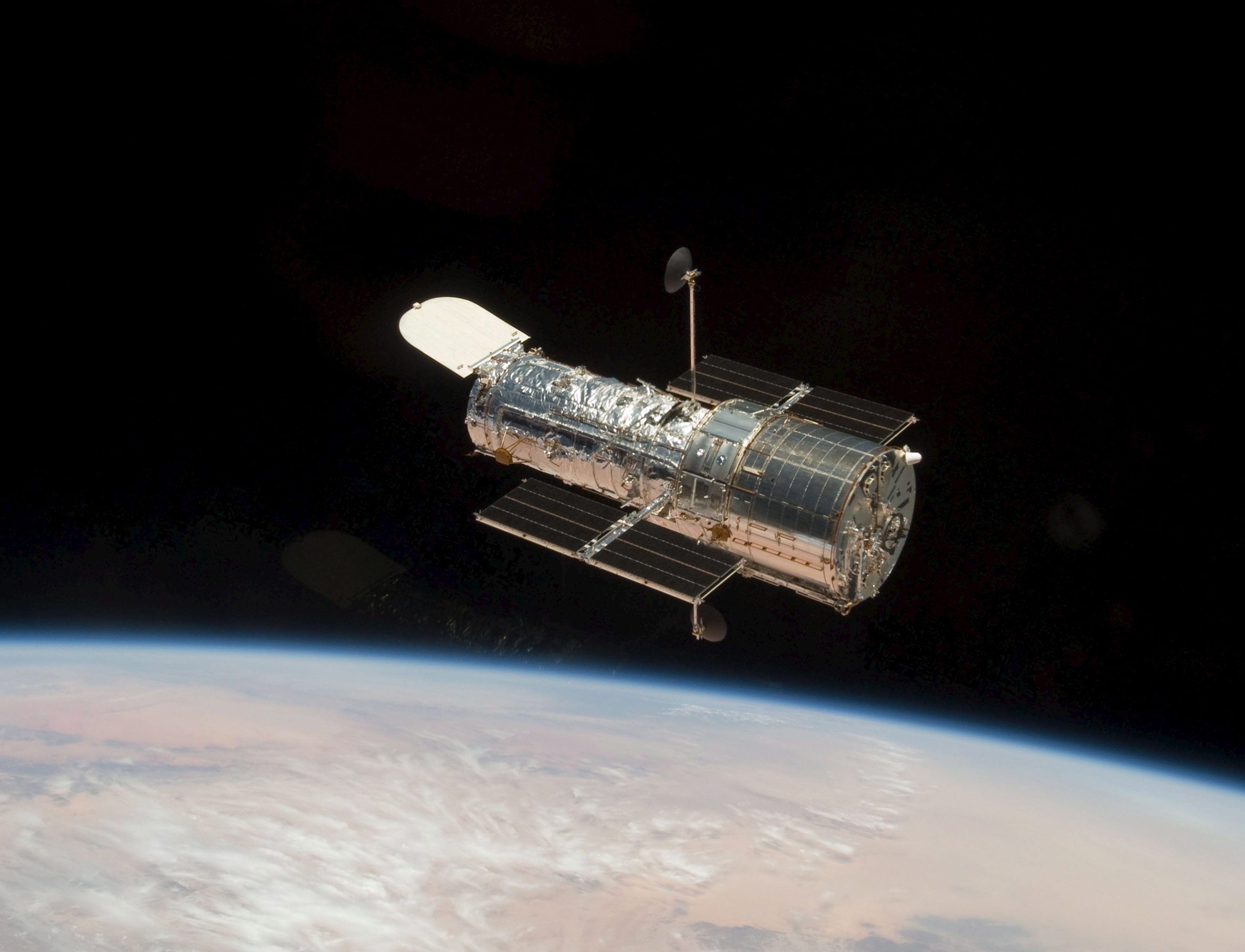 Телескопът ”Хъбъл” бе изведен в околоземна орбита на 24 април 1990 г.