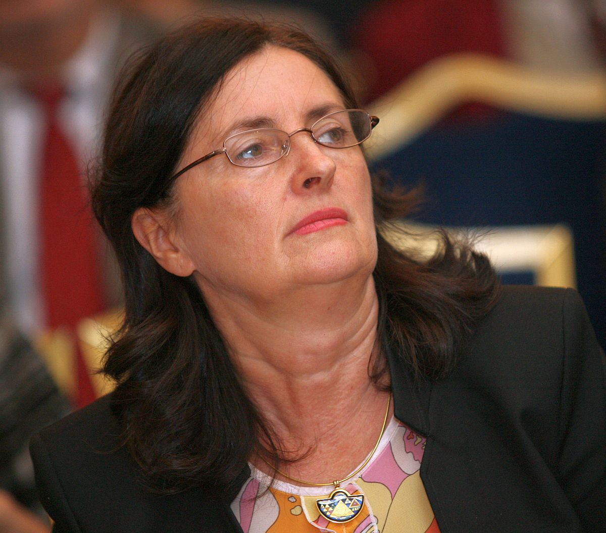 Даниела Бобева потвърди намеренията на кабинета за реформи, които да ...