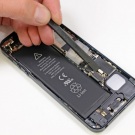 Apple са открили проблем с батерията на iPhone 5s