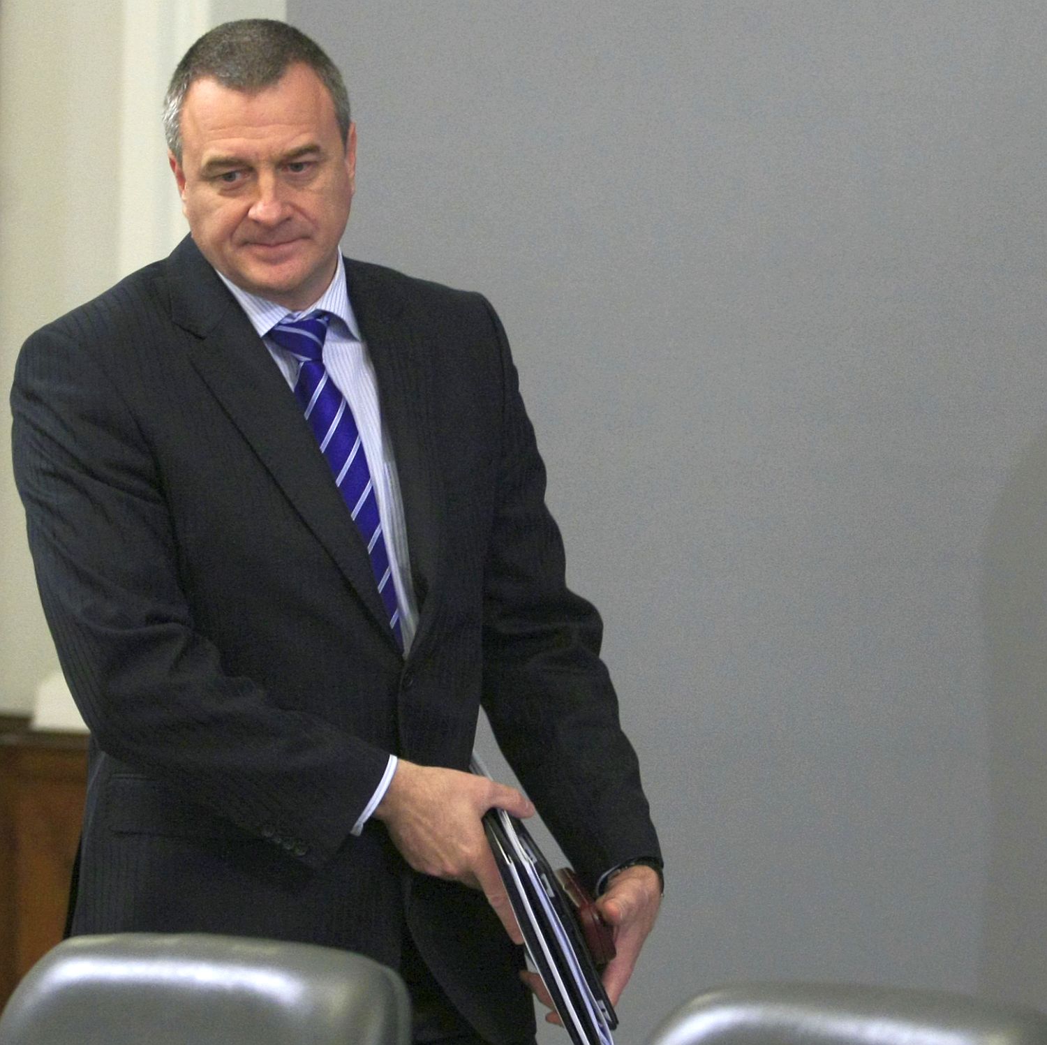 Двама полицаи отстранени заради акцията ”Лясковец”