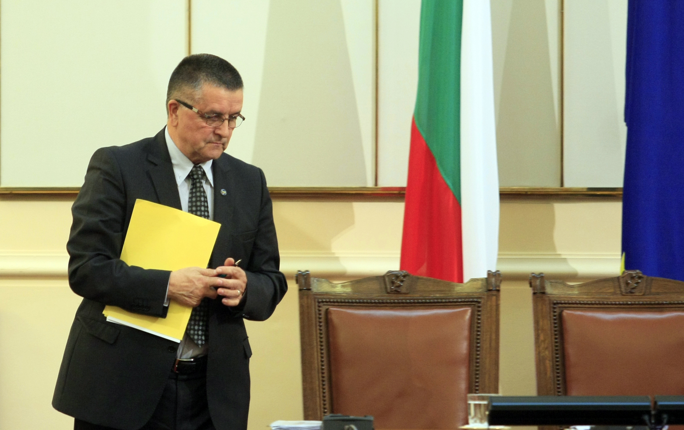 Алиосман Имамов смени Христо Бисеров в парламента