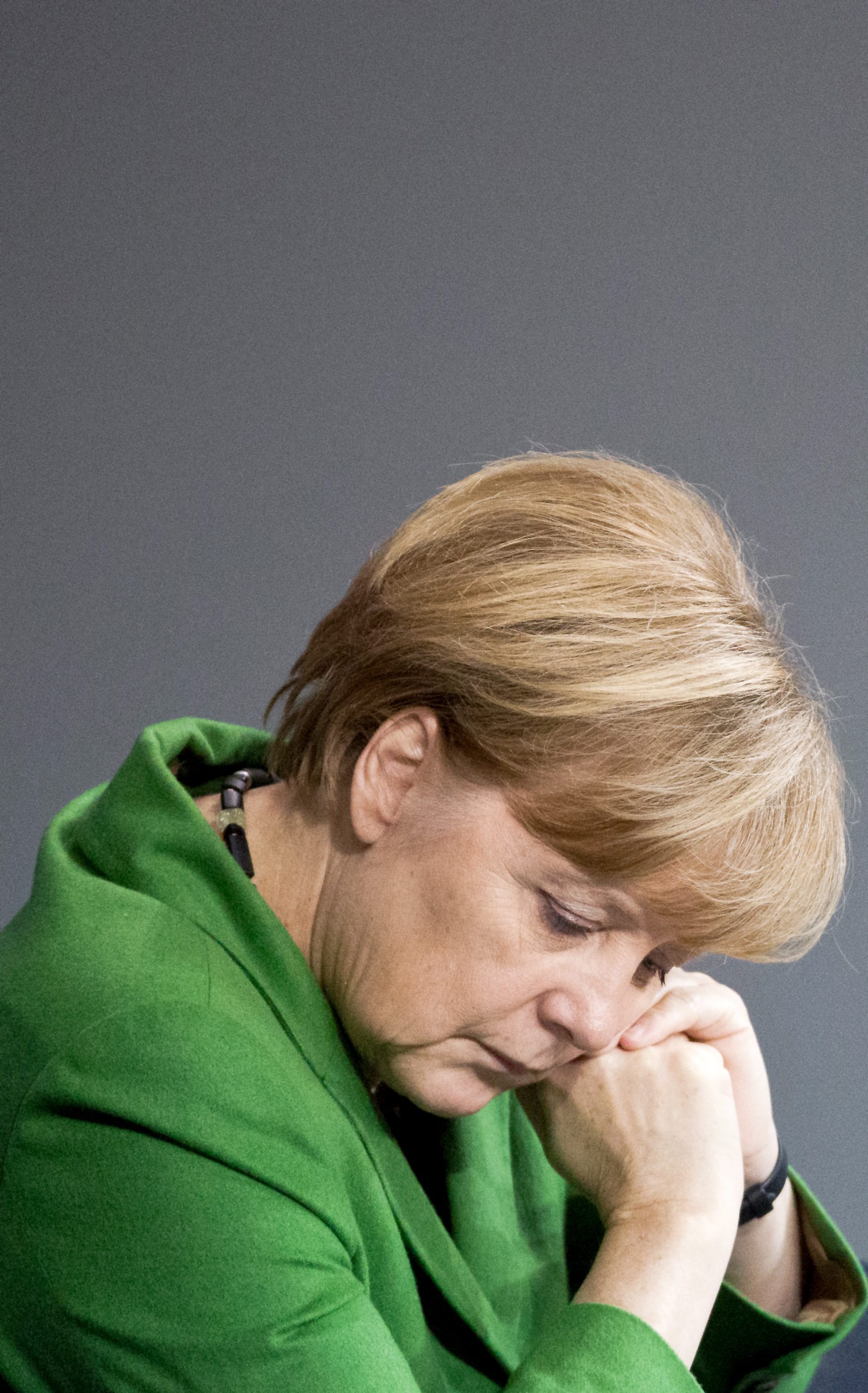 Меркел ще ръководи правителство със социалдемократите