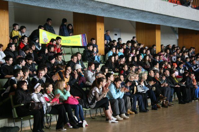 Учениците от Смолянската природо-математическа гимназия са възмутени