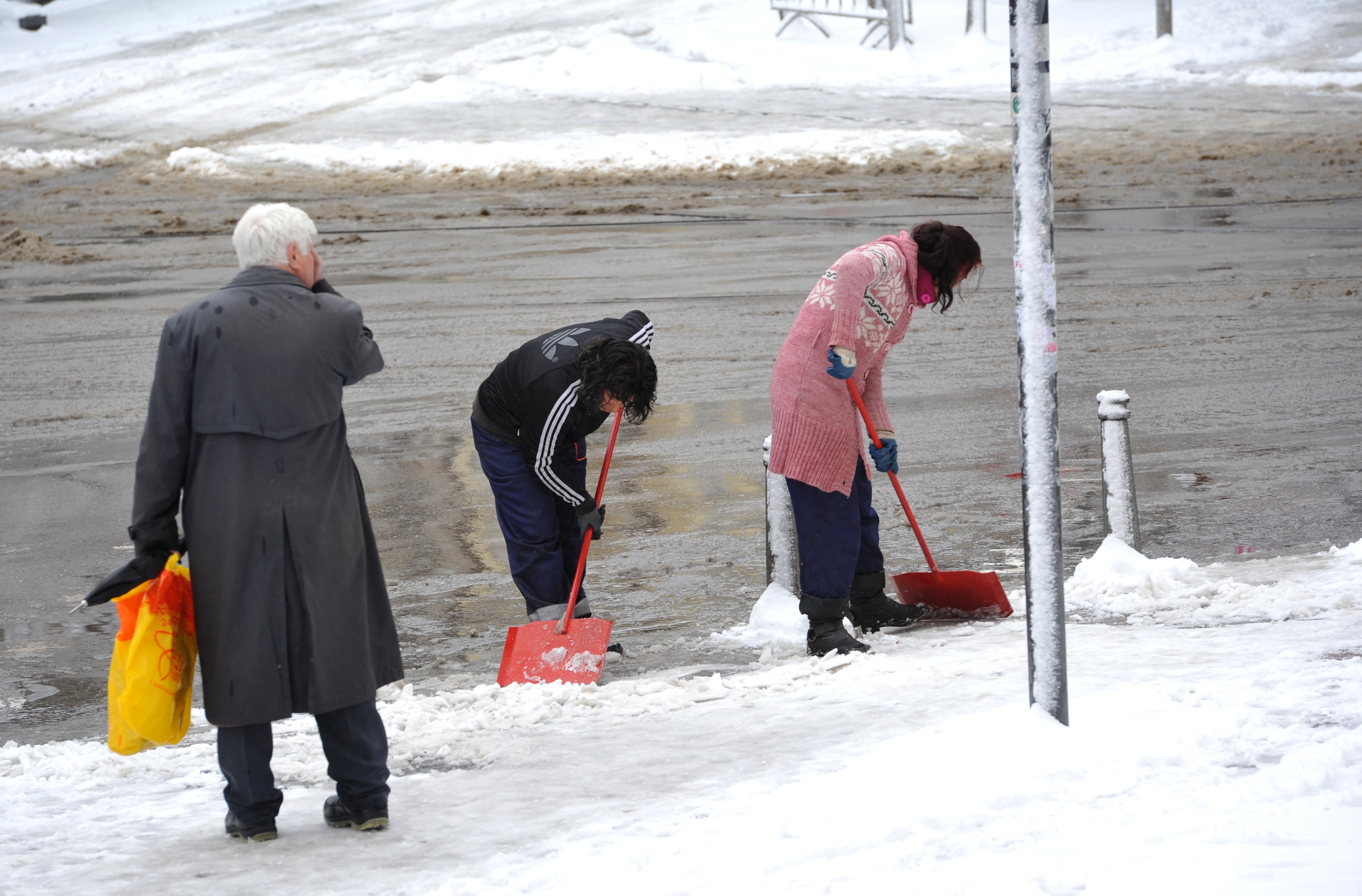 Първи глоби за непочистени тротоари в Русе