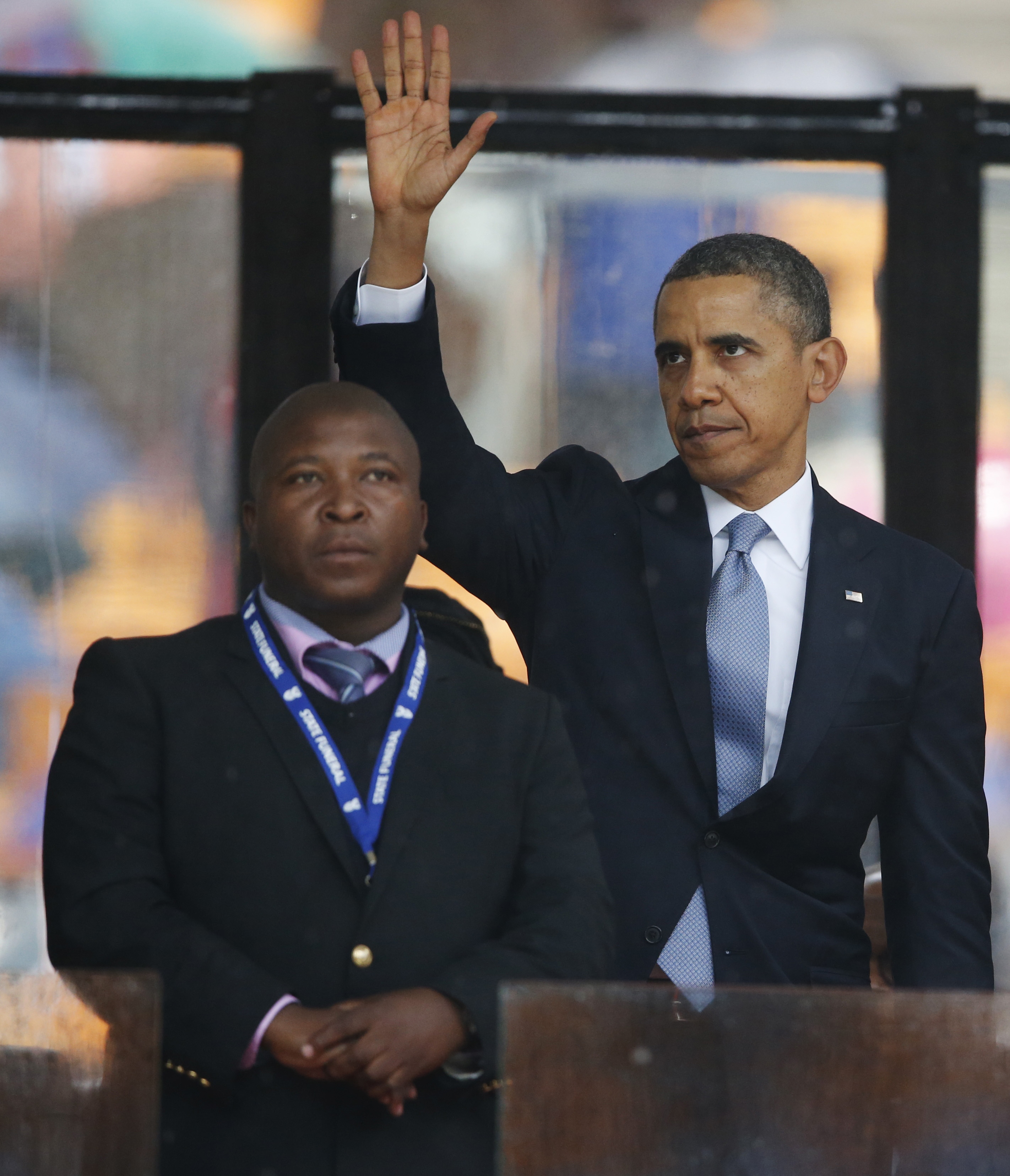 Жестомимичният преводач Тамасанка Янте до президента на САЩ Барак Обама