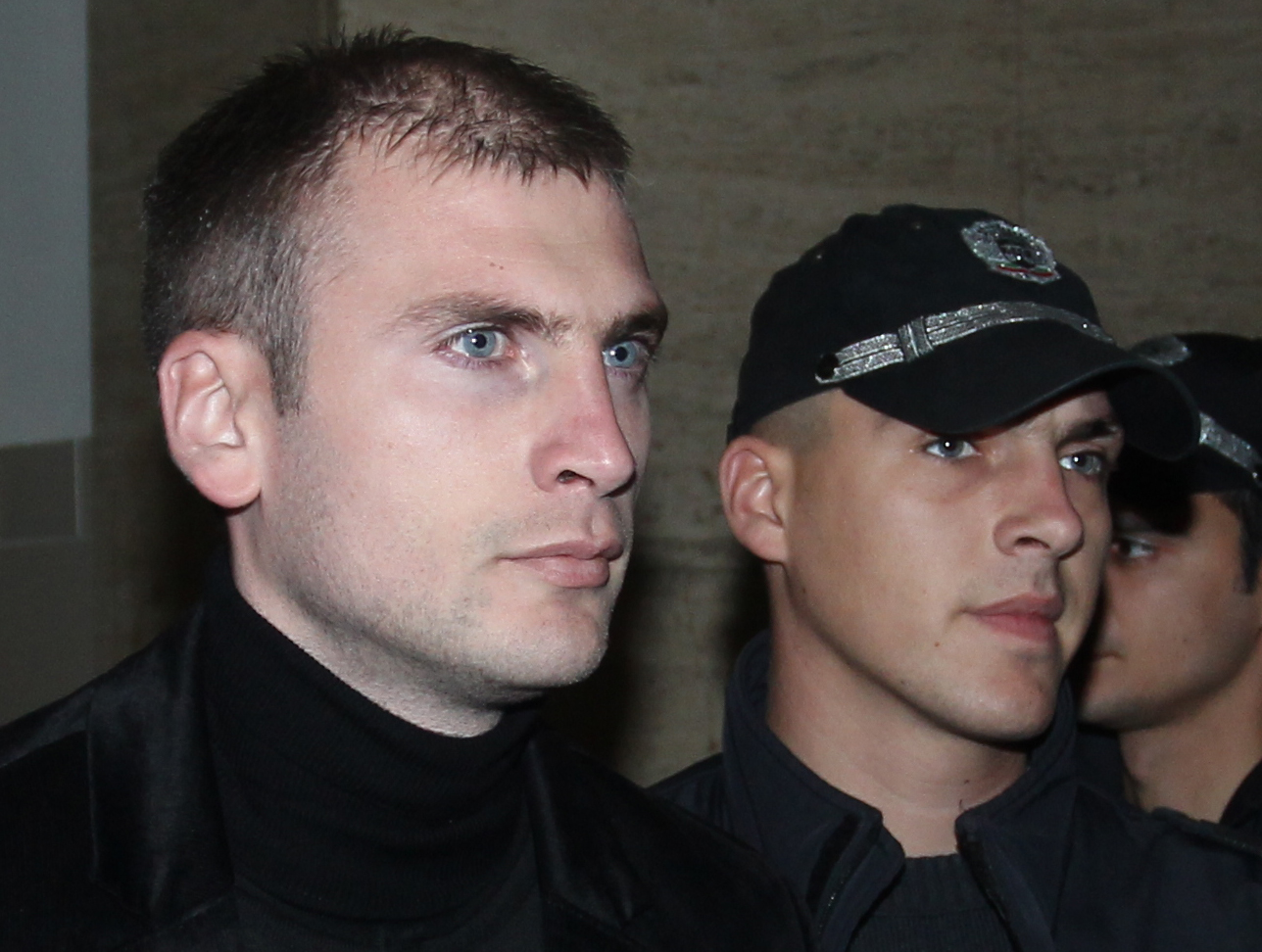 Подписите за Октай Енимехмедов ще бъдат предадени на ГРАО за проверка