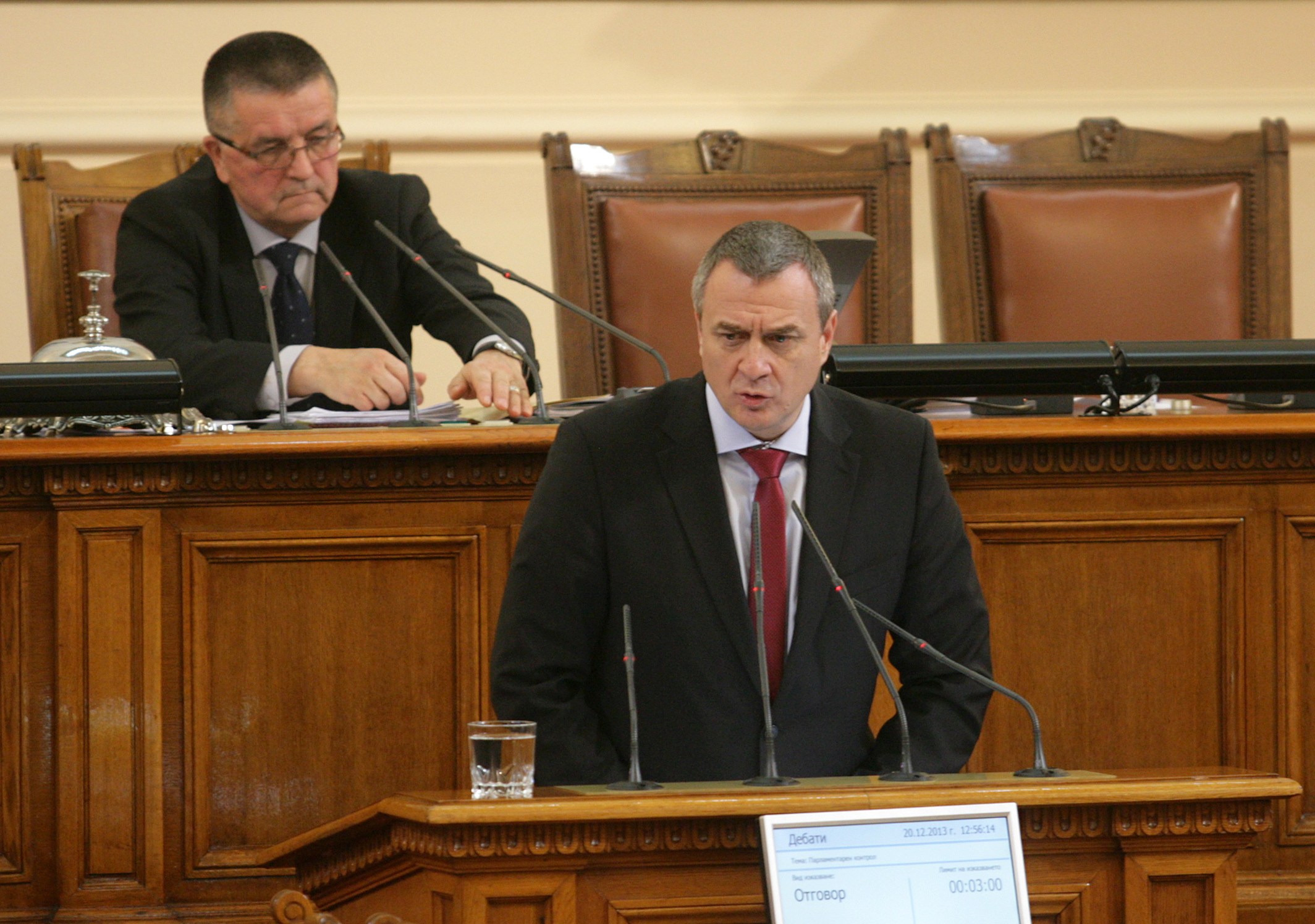 Цветлин Йовчев отчете пред депутатите, че въоръжените грабежи са намалели с 23 процента спрямо 2012 г.