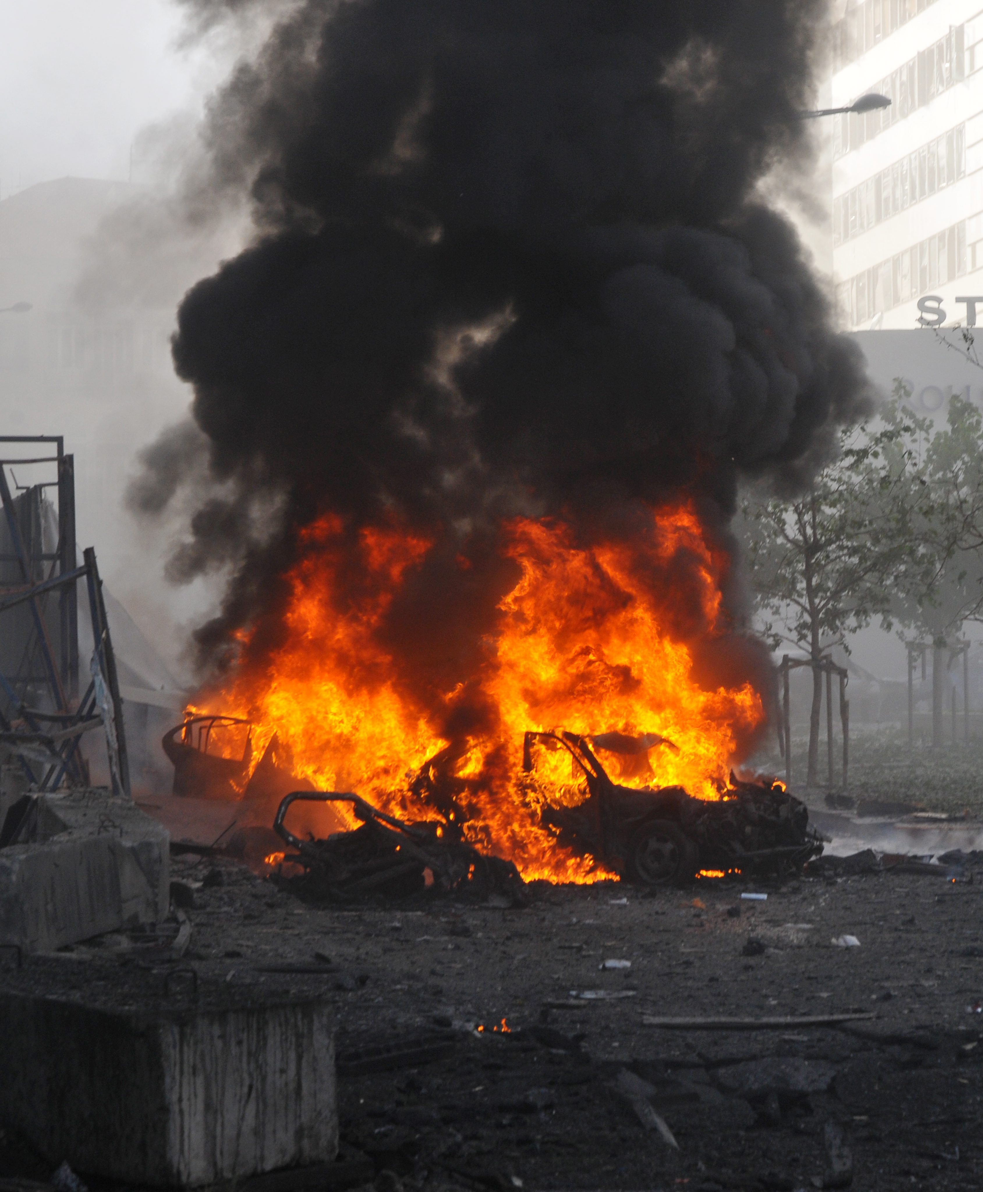 Противник на Асад загина при атентат в Бейрут (снимки)