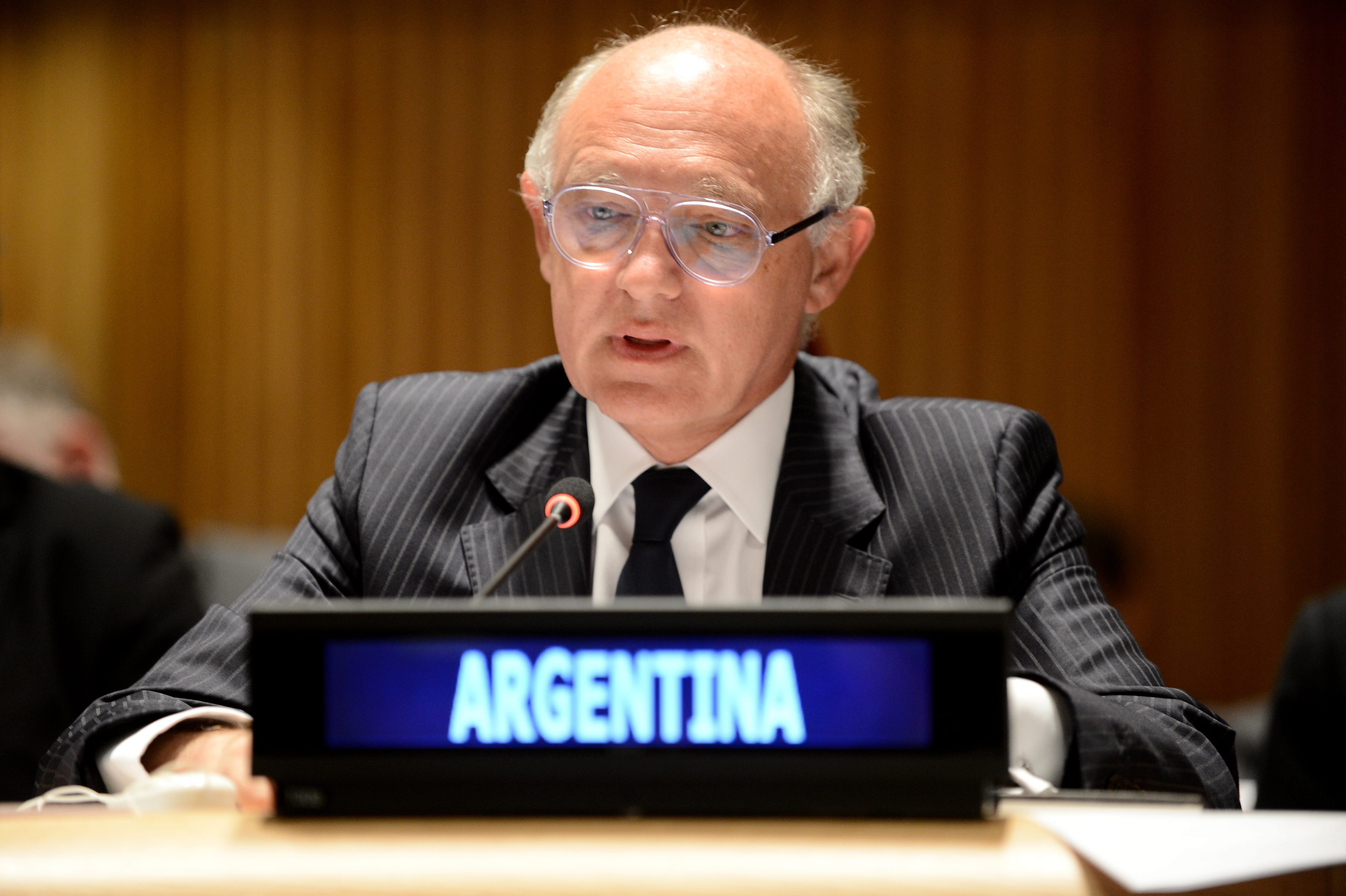 Аржентина обвини Израел, че крие информация за атентати от 20 век
