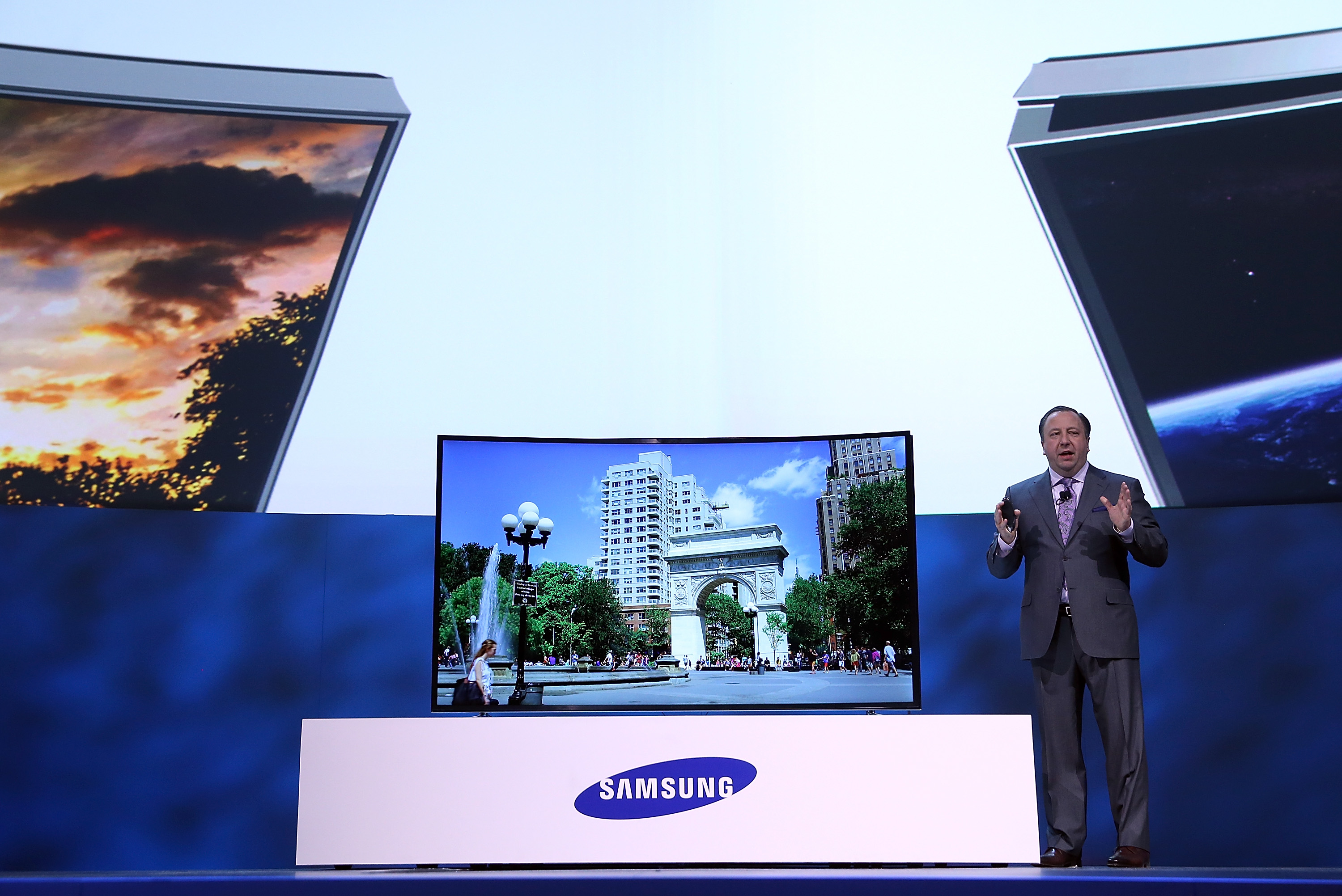 Samsung представи гъвкав телевизор (снимки)