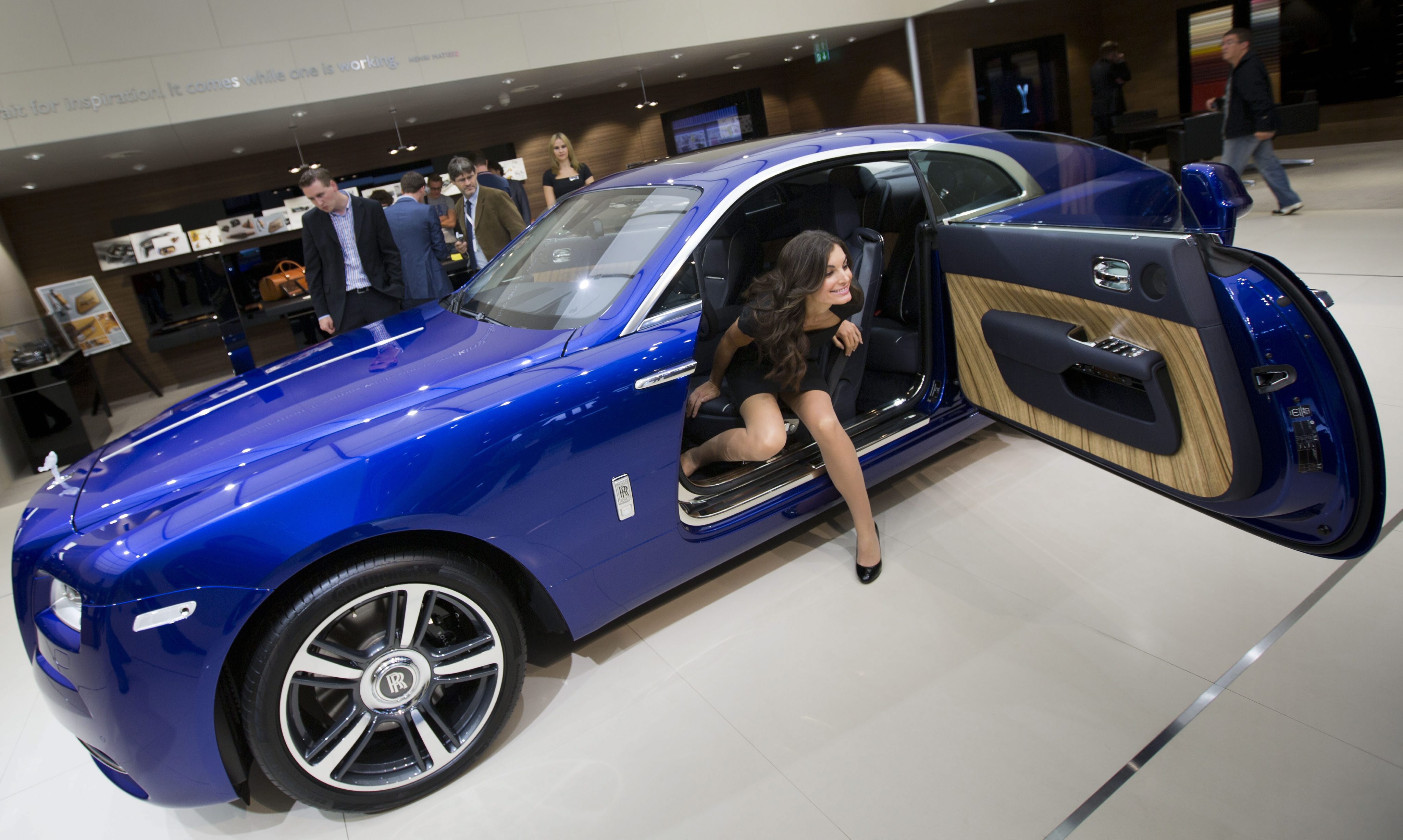 Rolls-Royce с рекордни продажби през 2014 г.