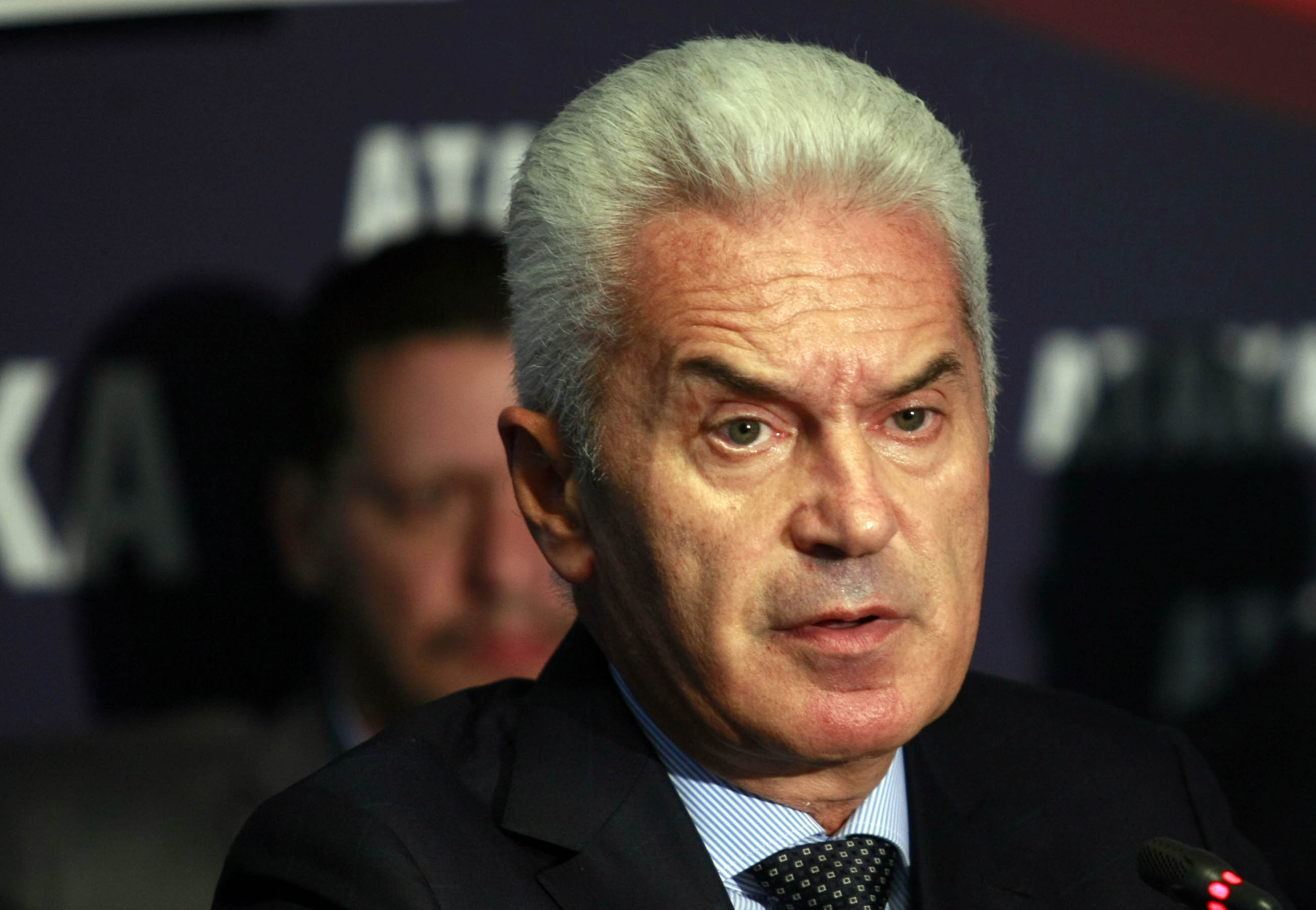 Сидеров: Френската дипломатка обиди българите и ме напсува
