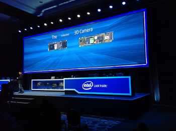 Интел показа 3D камера, която вижда като човек