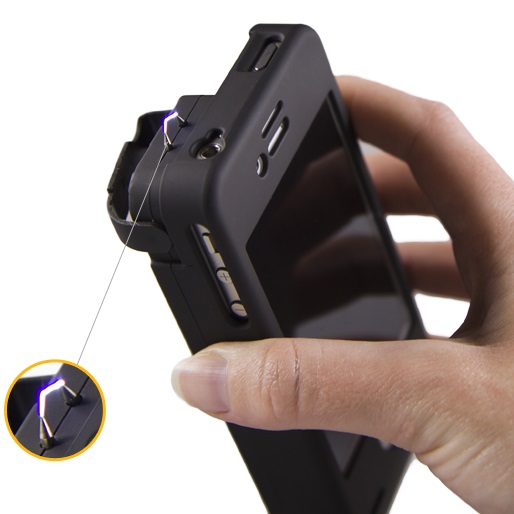 Калъф превръща iPhone в електрошок (видео)