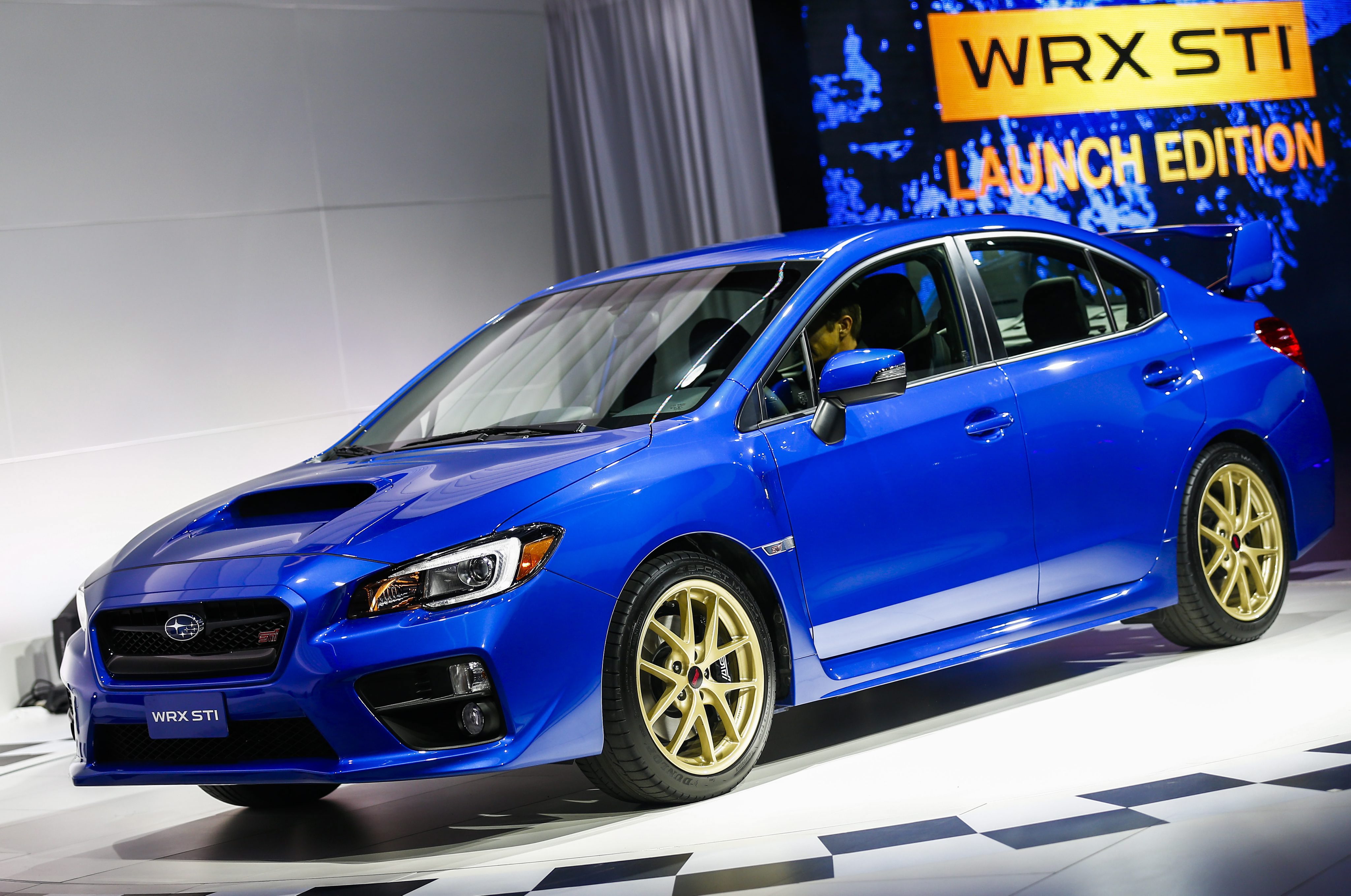 Subaru представи WRX STI с 305 ”коня” под капака