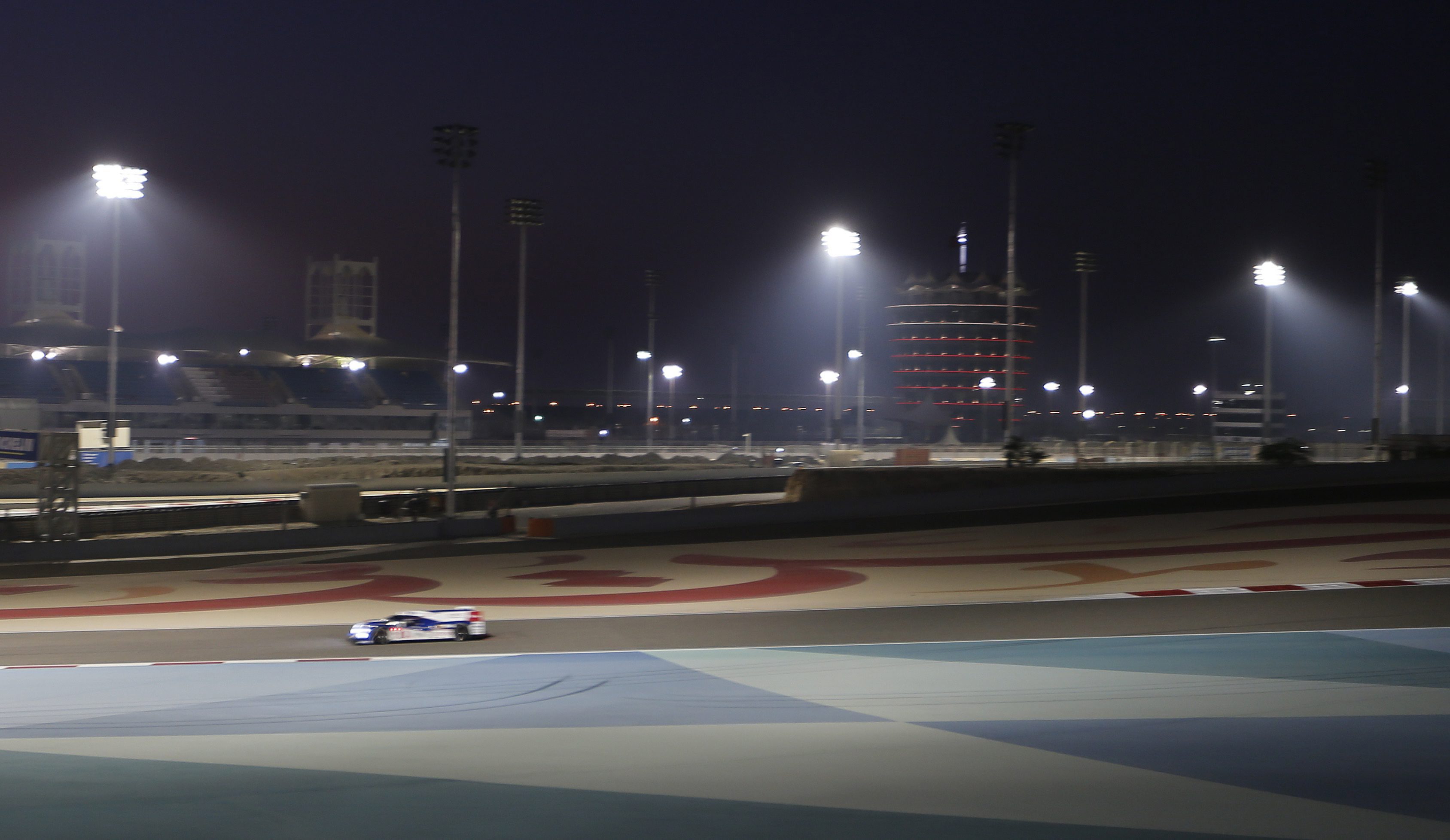 Състезанието от Ф1 в Бахрейн става нощно