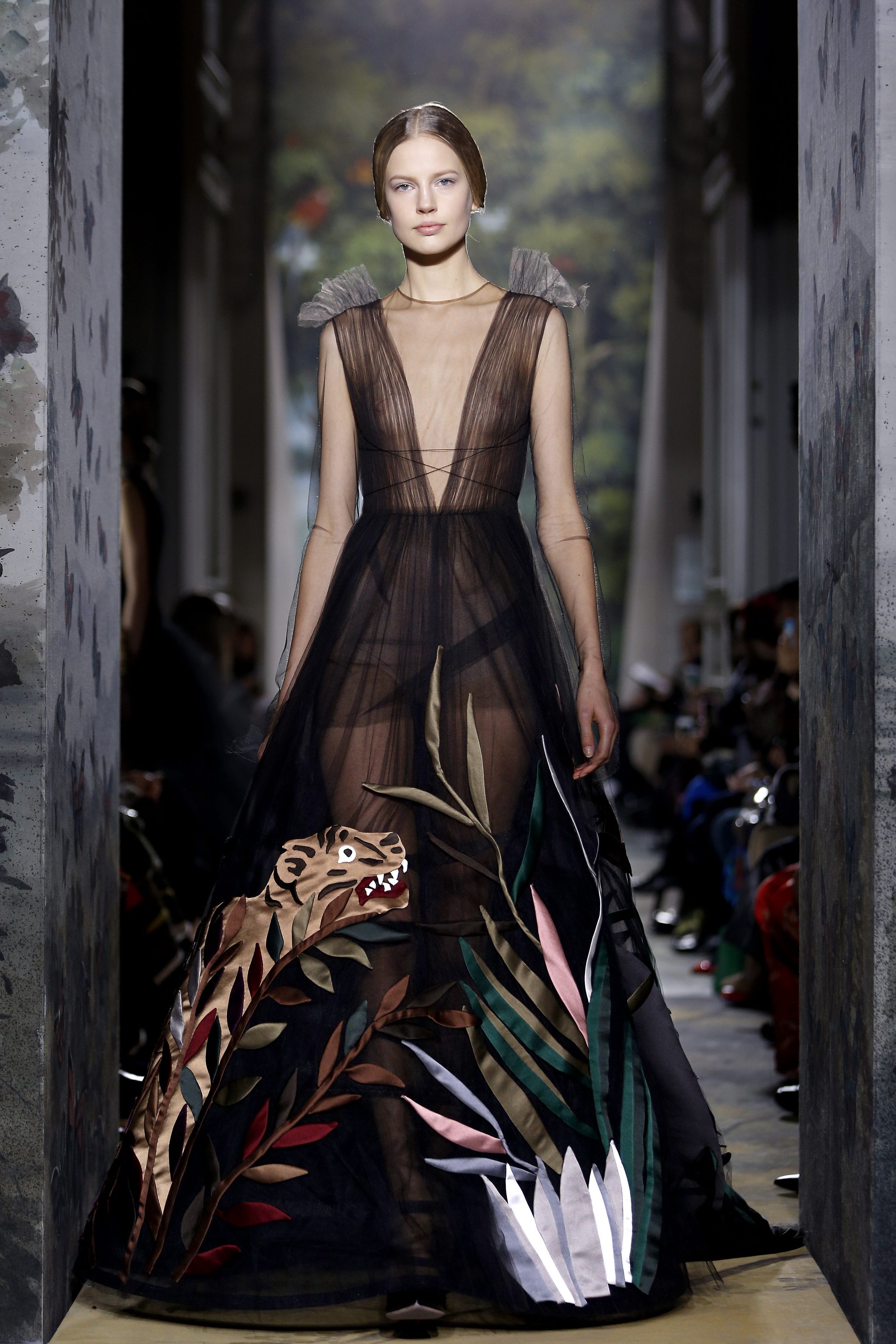 Колекция висша мода на ”Valentino” пролет-лято 2014
