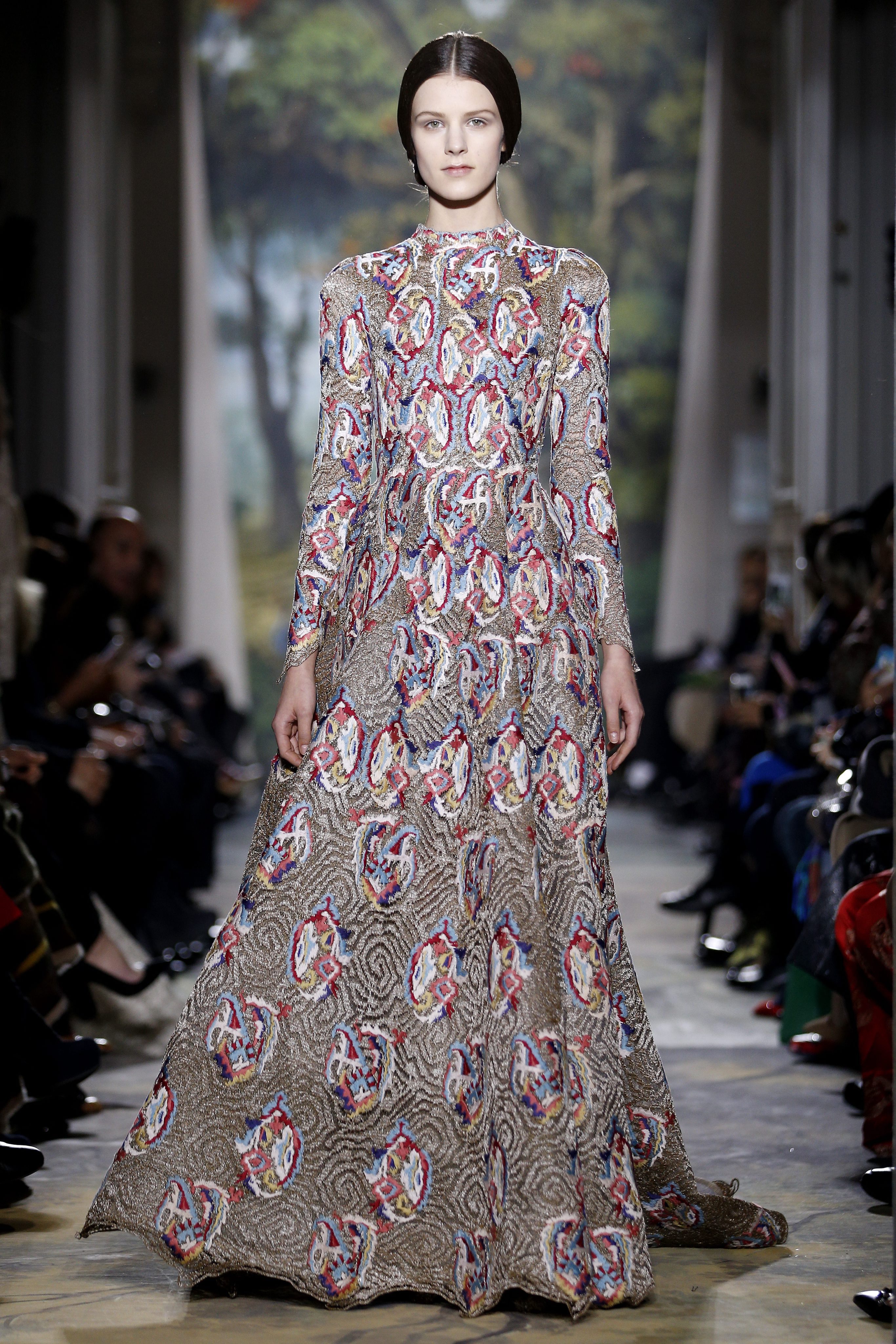 Колекция висша мода на ”Valentino” пролет-лято 2014