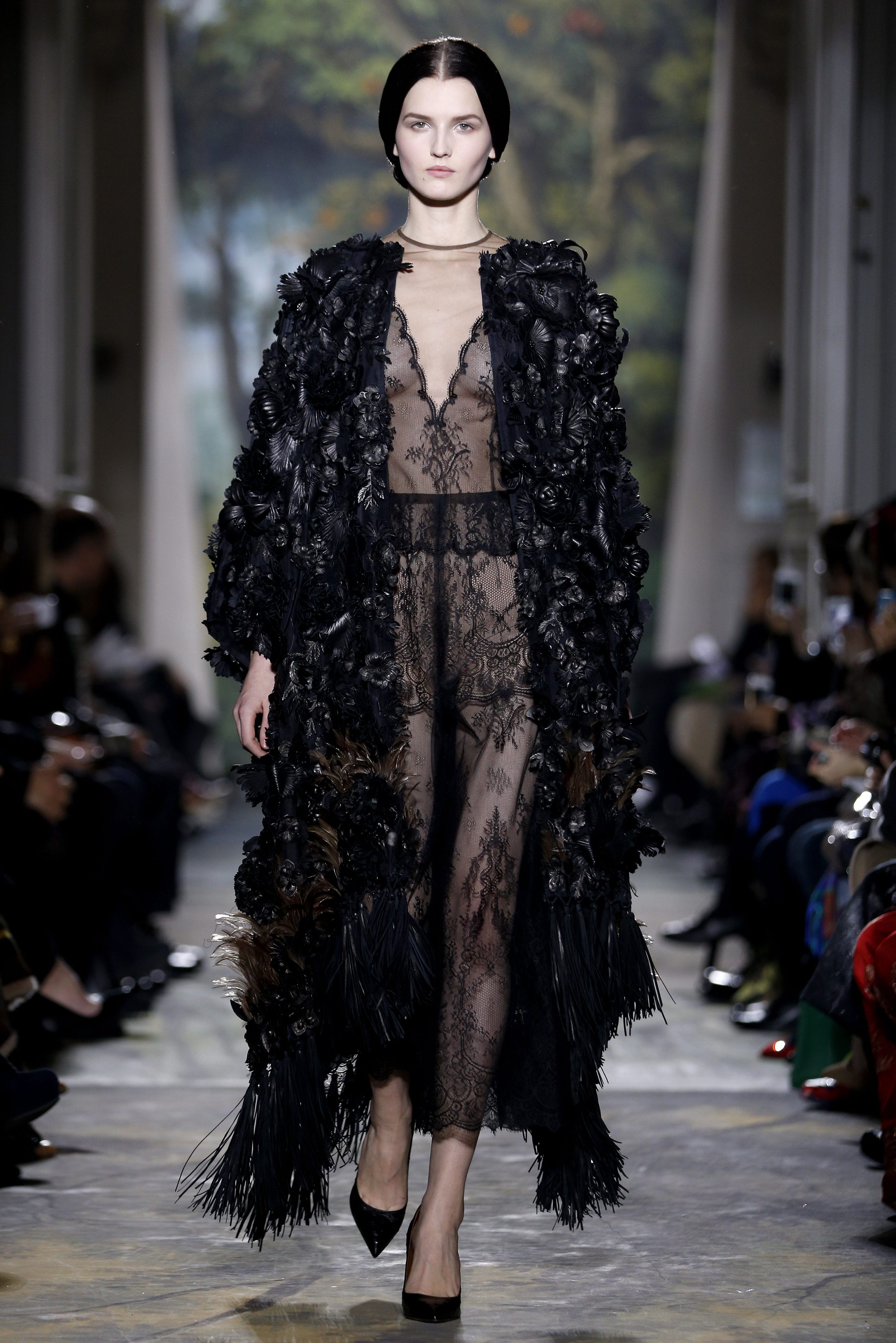Колекция висша мода на ”Valentino” пролет-лято 2014