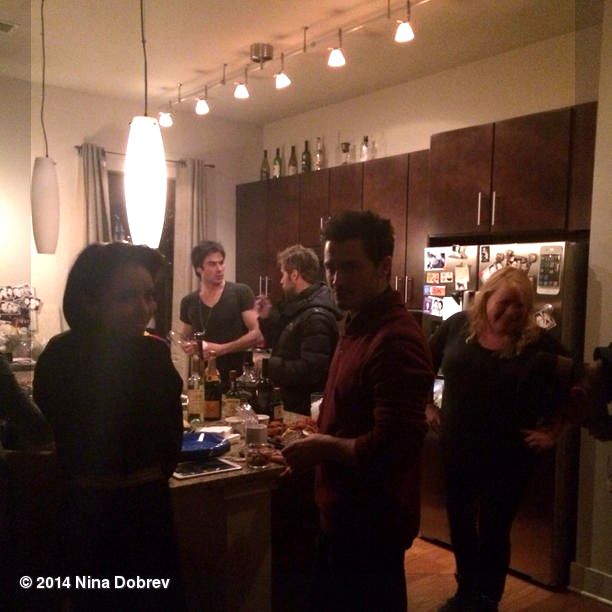 Нина Добрев покани Иън в дома си