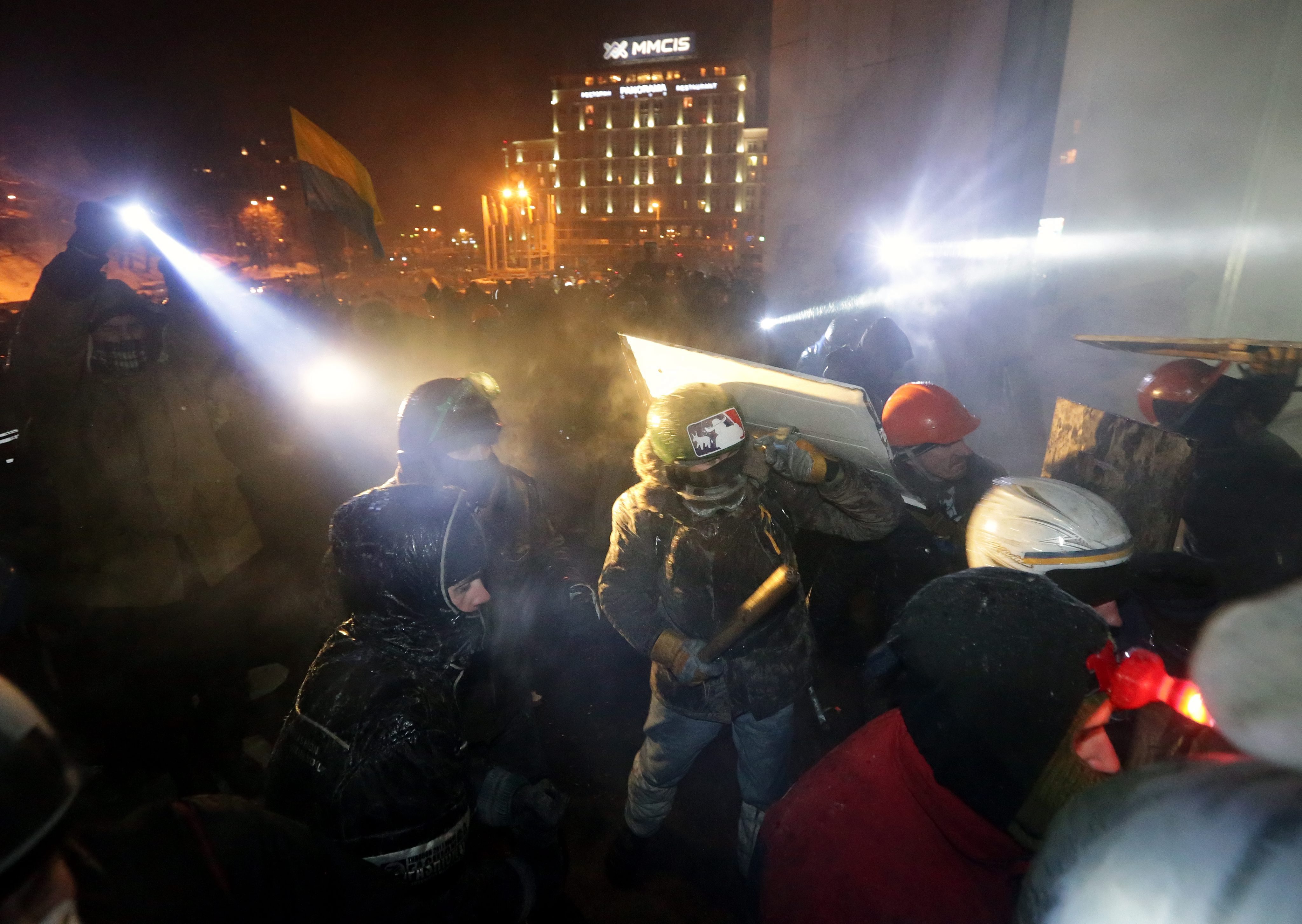 Протестите в Украйна продължават втори месец