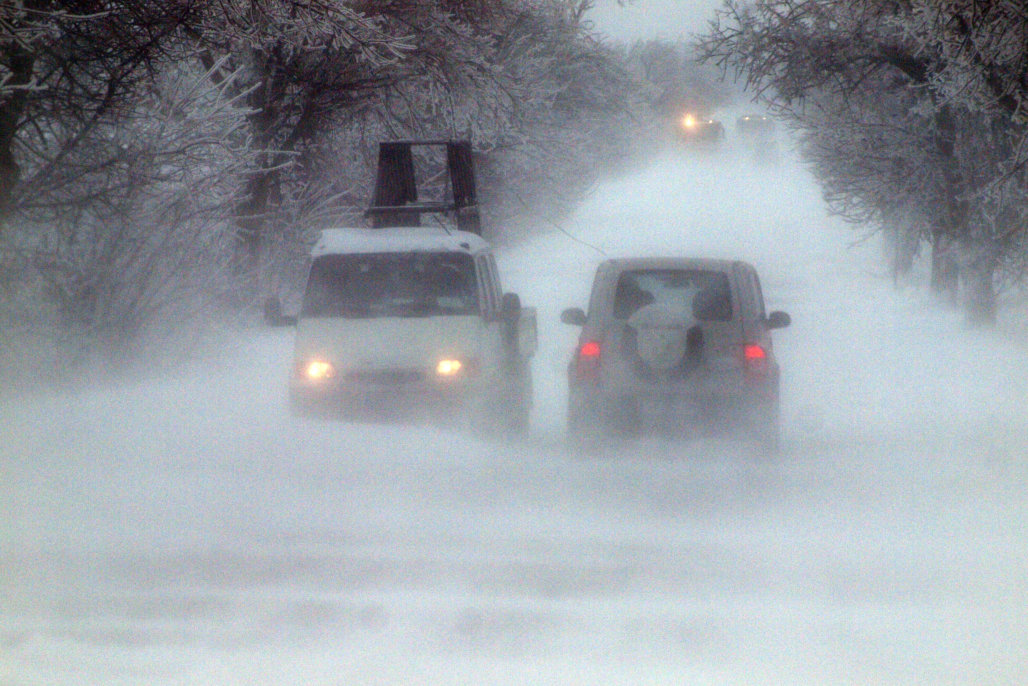 Североизточна България в снежен капан, 3-ма починаха от студ