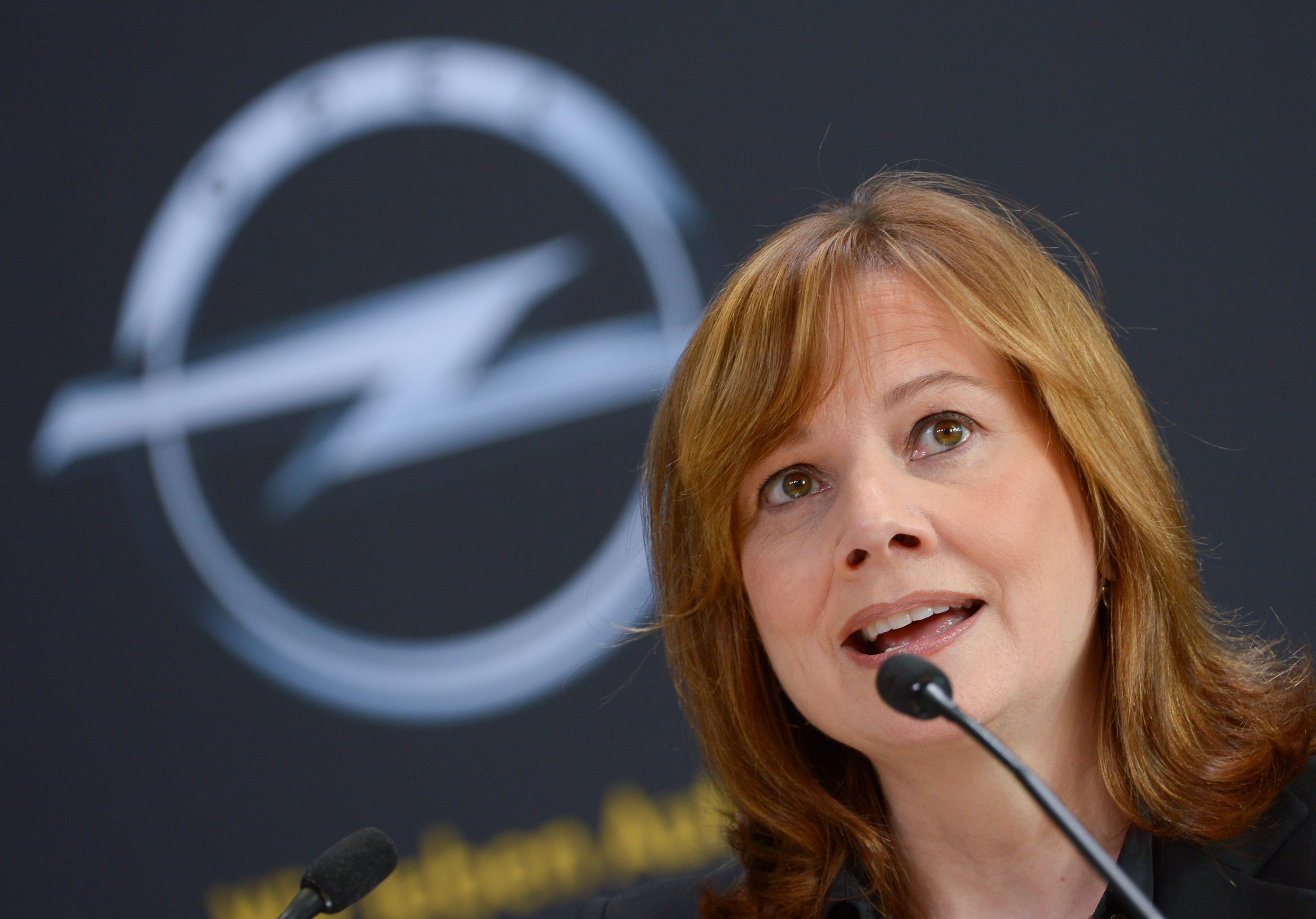 GM обеща инвестиции в Opel, задава се нов модел