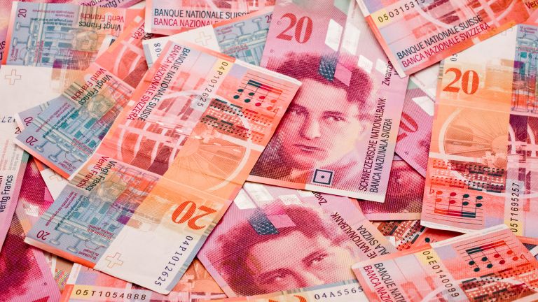 Столичната полиция издирва собственика на голяма сума пари, намерени на