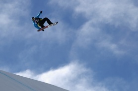 Фаворит за олимпийско злато в сноуборда се разби на тренировка