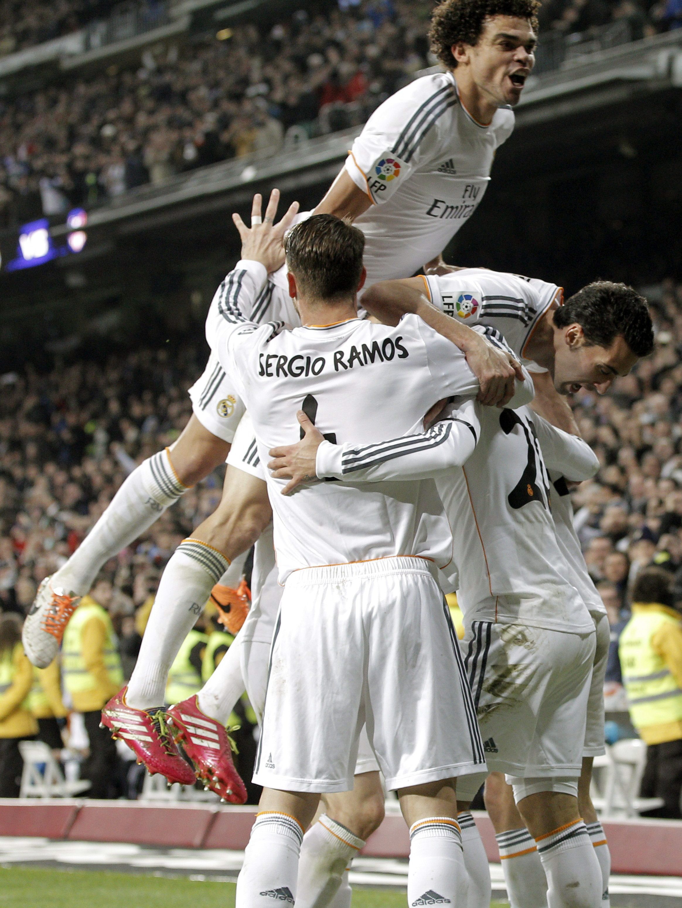 ”Реал Мадрид” взе категорична победа от своя градски съперник ”Атлетико” с 3:0