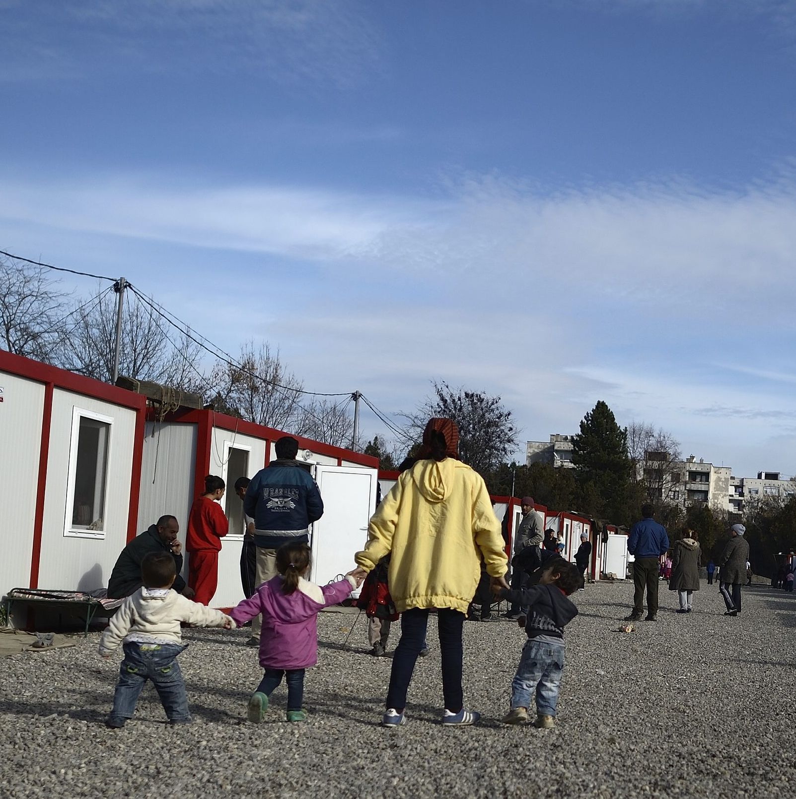 Планове за бежански лагер доведоха до протест в Кресна