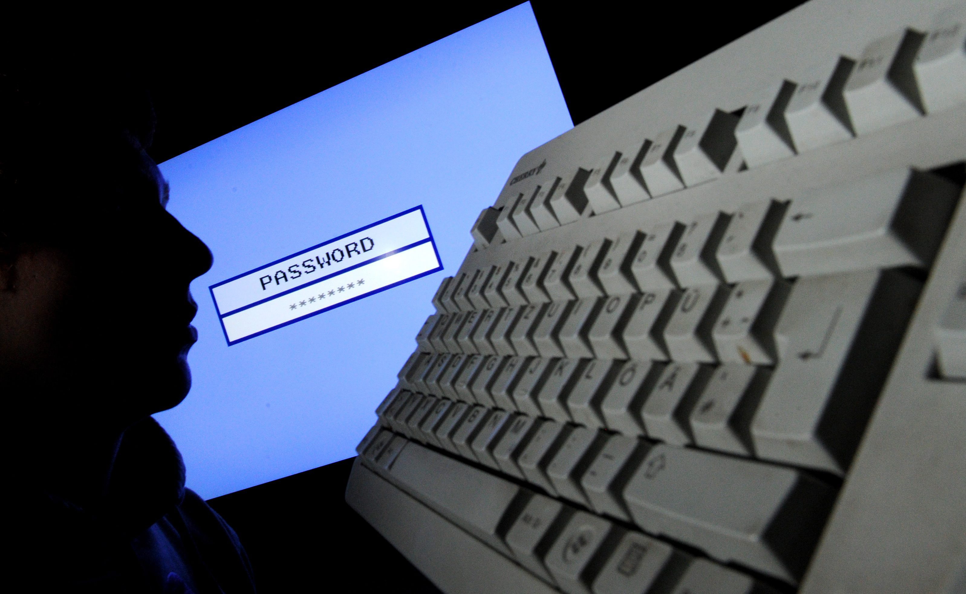 Специалист от PayPal вярва, че дните на стандартните пароли за достъп са преброени