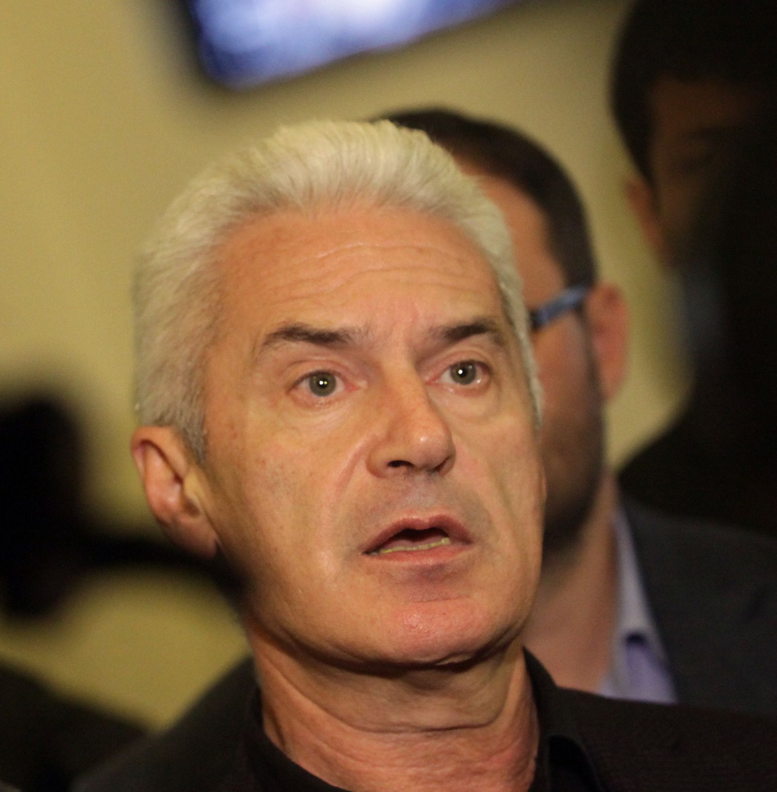 Сидеров извикан в следствието заради скандала на летището
