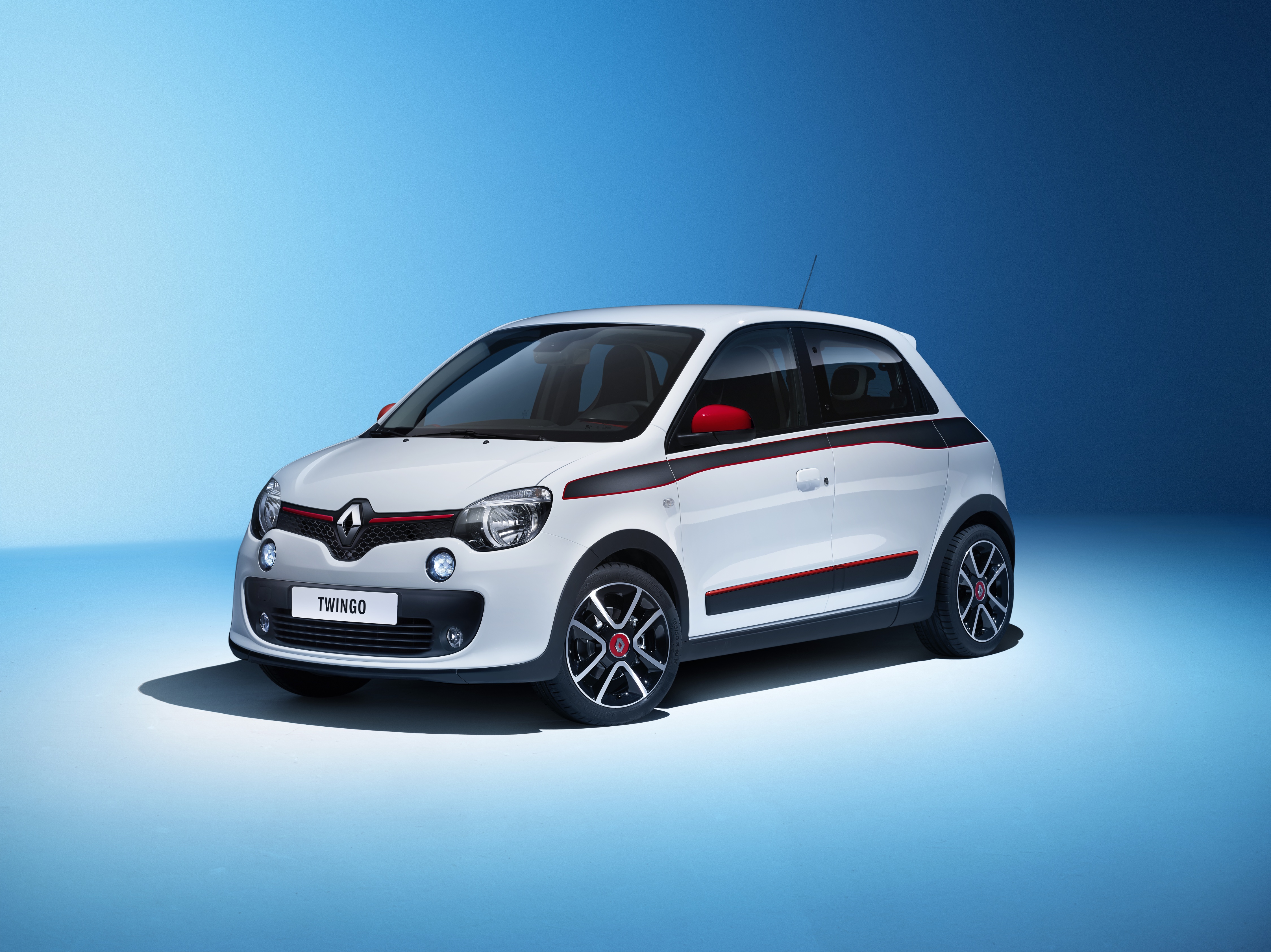 Новото Renault Twingo - забавен градски автомобил