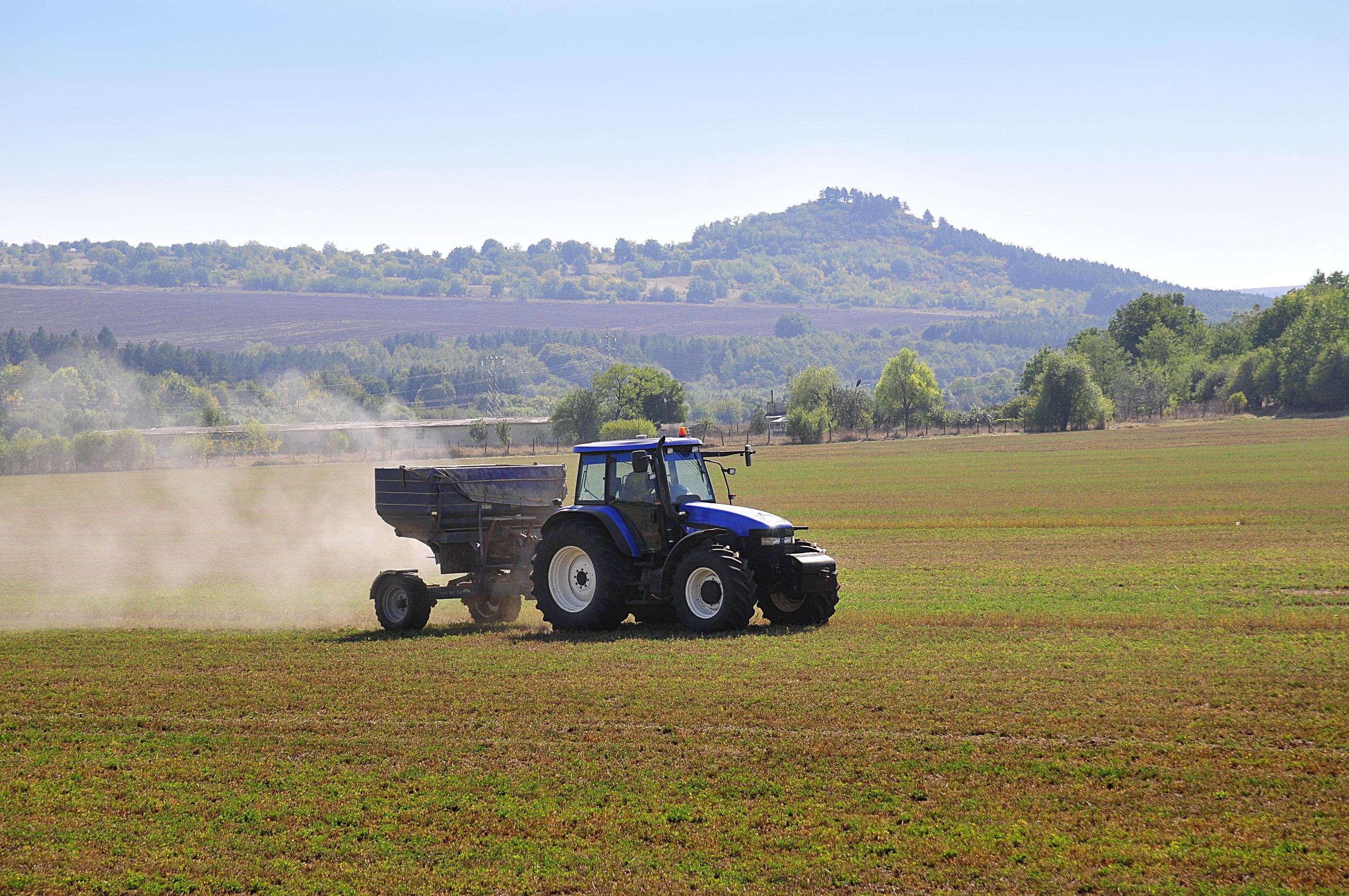 БСП предлага уседналост за граждани и фирми за нивите