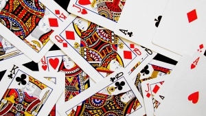 Великобритания забранява използването на кредитни карти при залагания за хазарт 