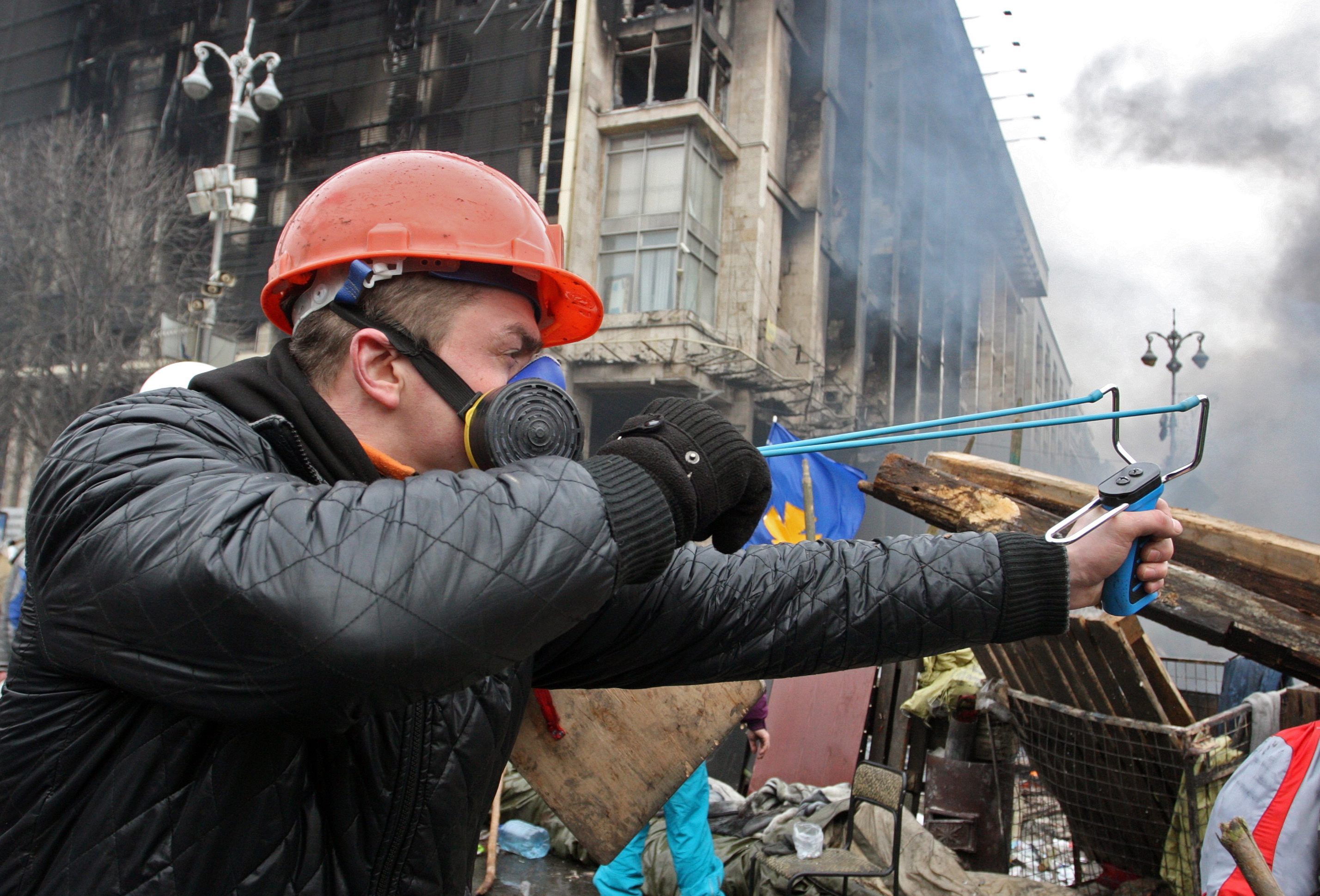 Броят на жертвите на сблъсъците в Киевдостигна 28 души