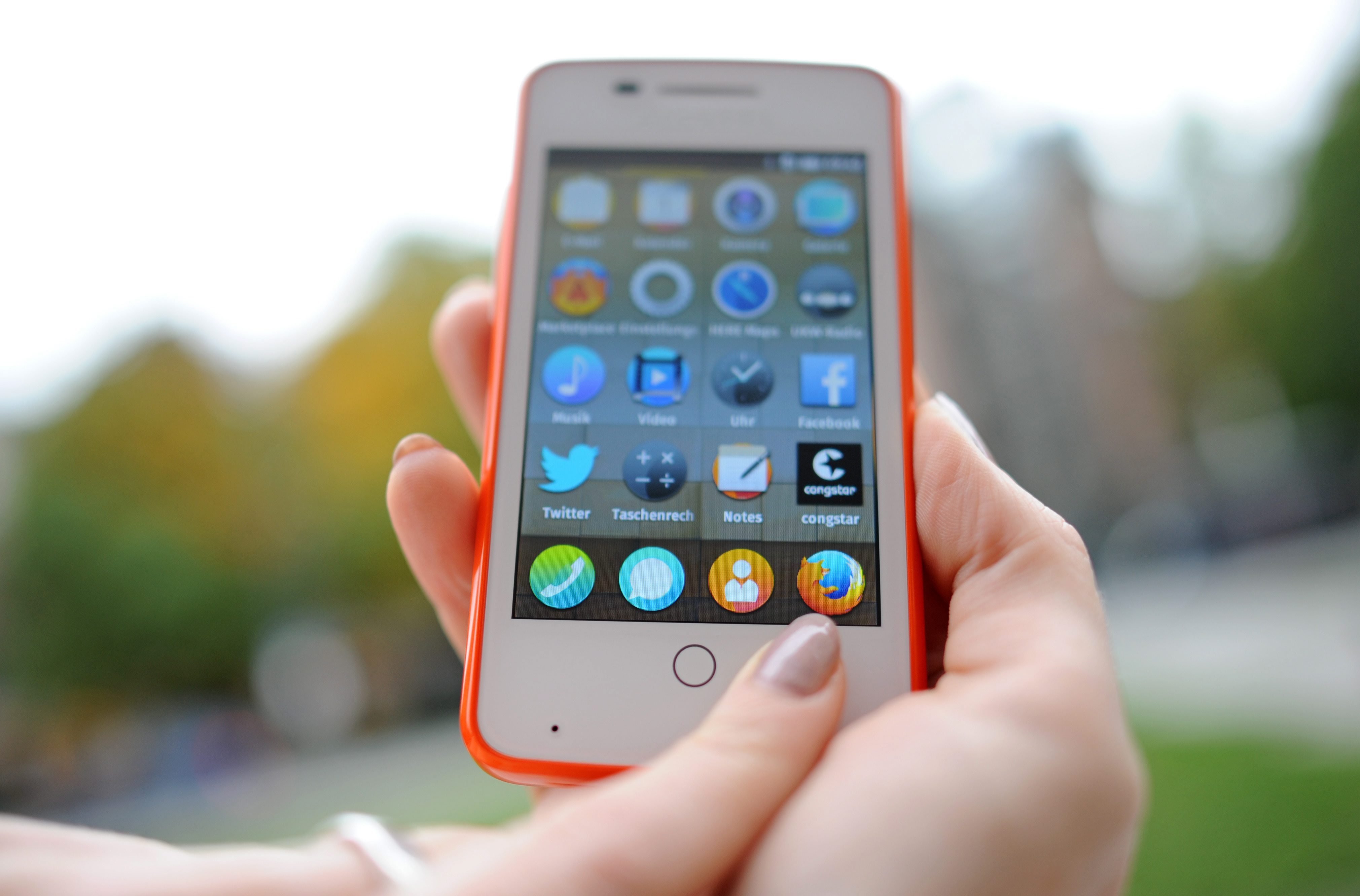 Мобилно приложение заменя всички дистанционни