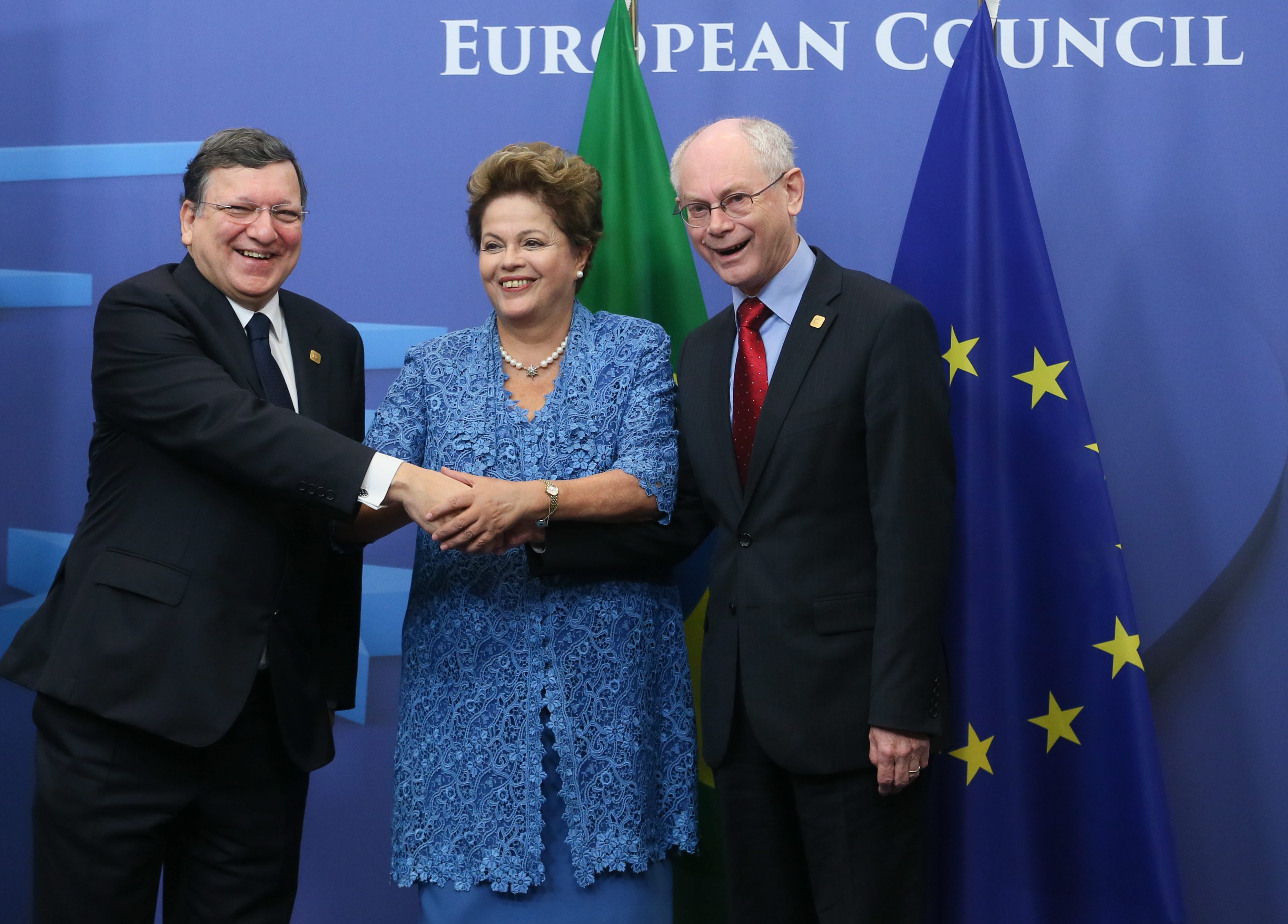 ЕС и Бразилия се свързват с оптика под океана