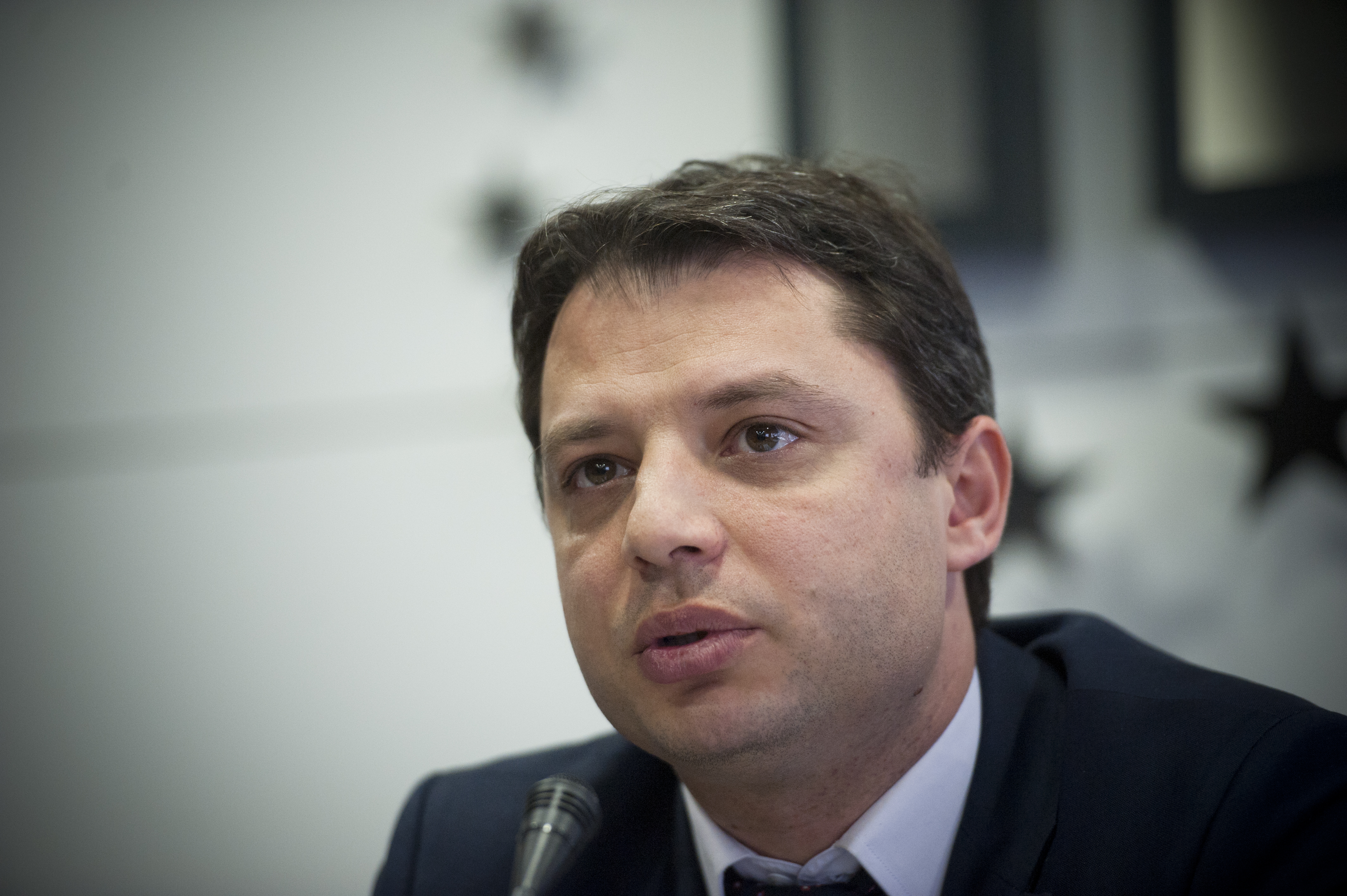 Делян Добрев е вторият бивш министър, който ще бъде обвинен заради проекта