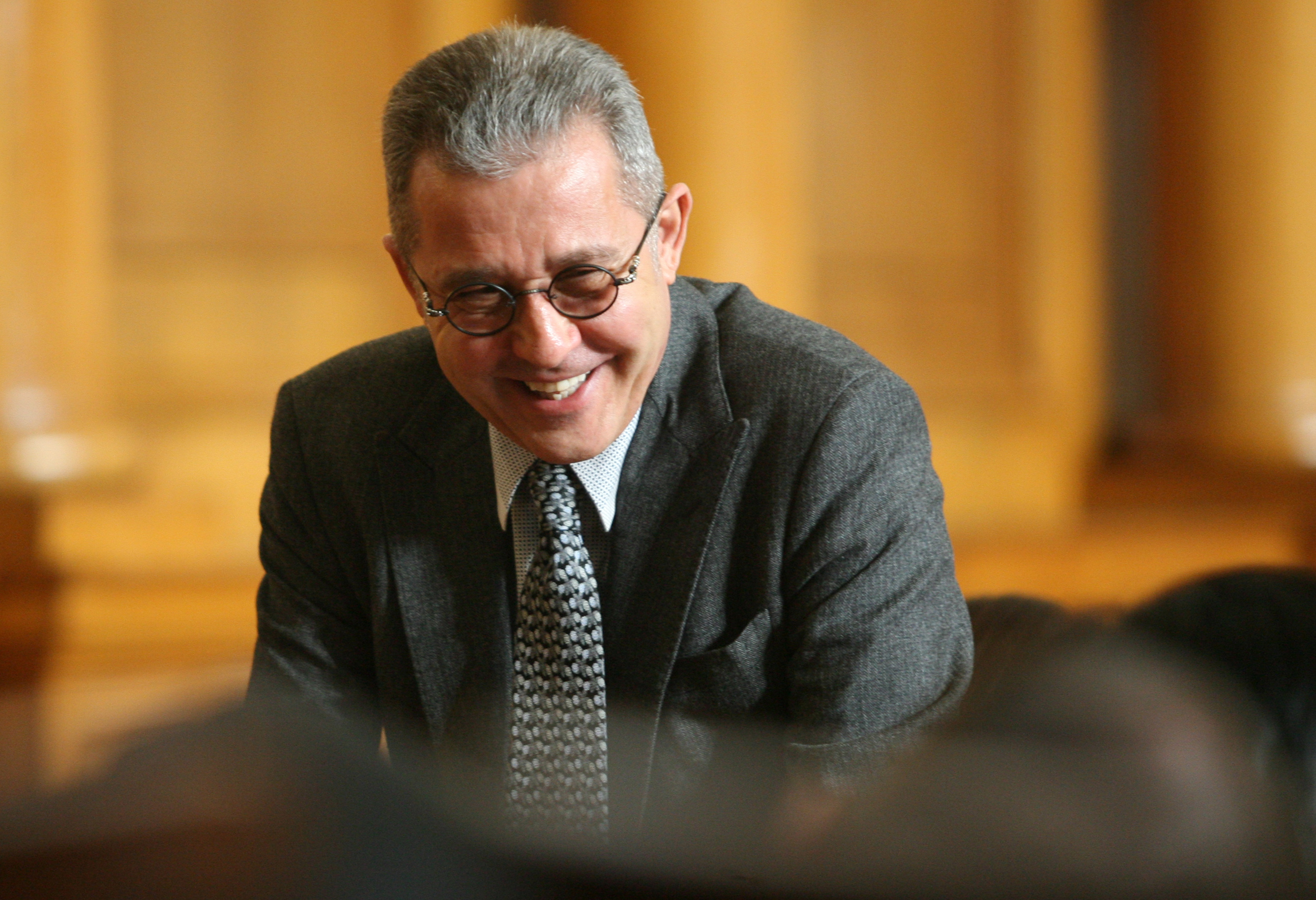 Промяната бе внесена от председателя на бюджетната комисия Йордан Цонев